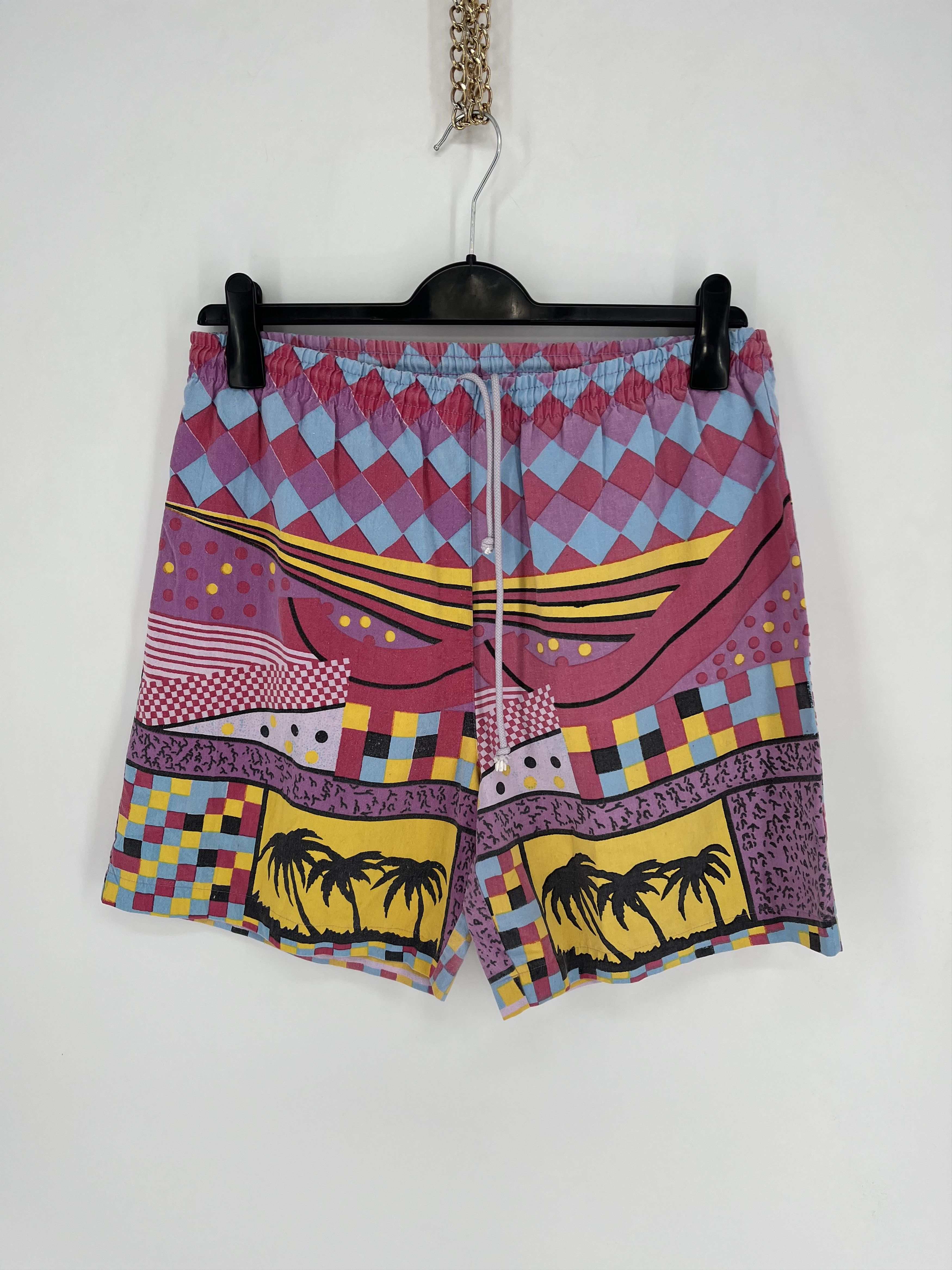 Vintage Vintage Y2K Art Streetwear Hawaiian Shorts Fashion Grailed Size US 34 / EU 50 - 1 Thumbnail
