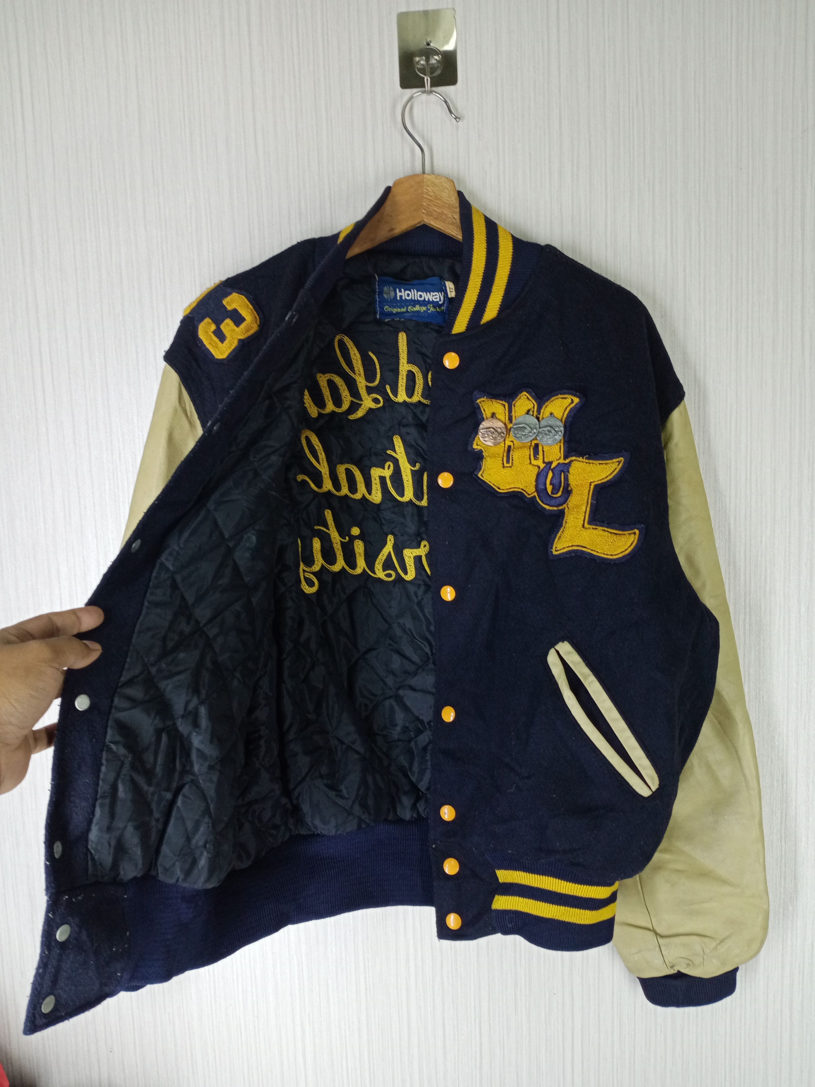 Holloway Rare Vintage Holloway Varsity Leather/Wool Jacket Size US L / EU 52-54 / 3 - 3 Thumbnail