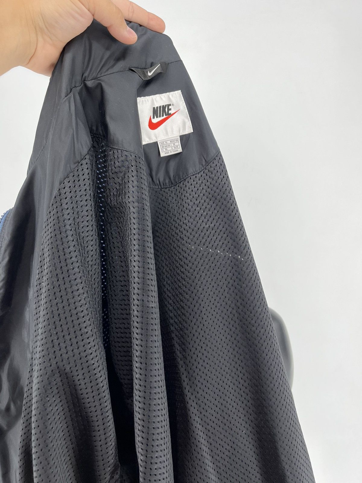 Nike × Vintage Vintage 90s Nike Y2K big swoosh jacket streetwear rare Size US XL / EU 56 / 4 - 13 Thumbnail