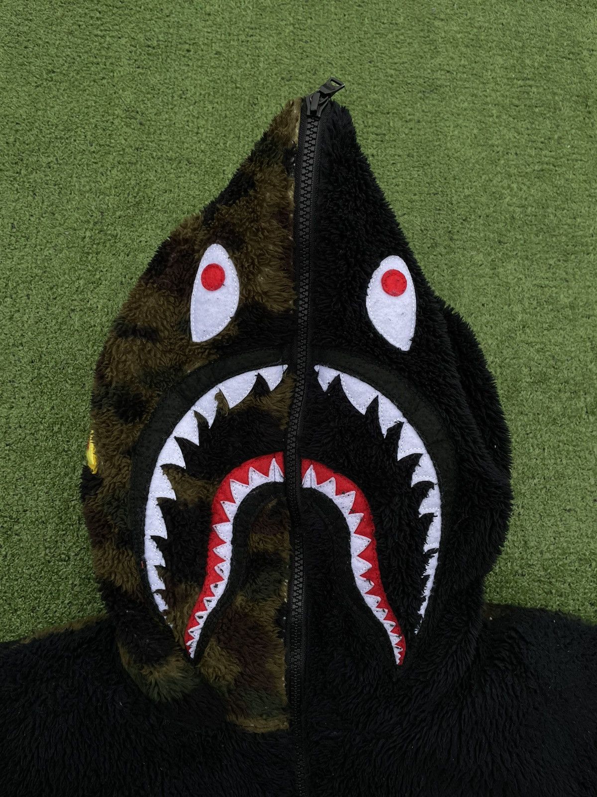 Bape Bape 1st Camo Boa Shark Full Zip Jacket Size US L / EU 52-54 / 3 - 2 Thumbnail