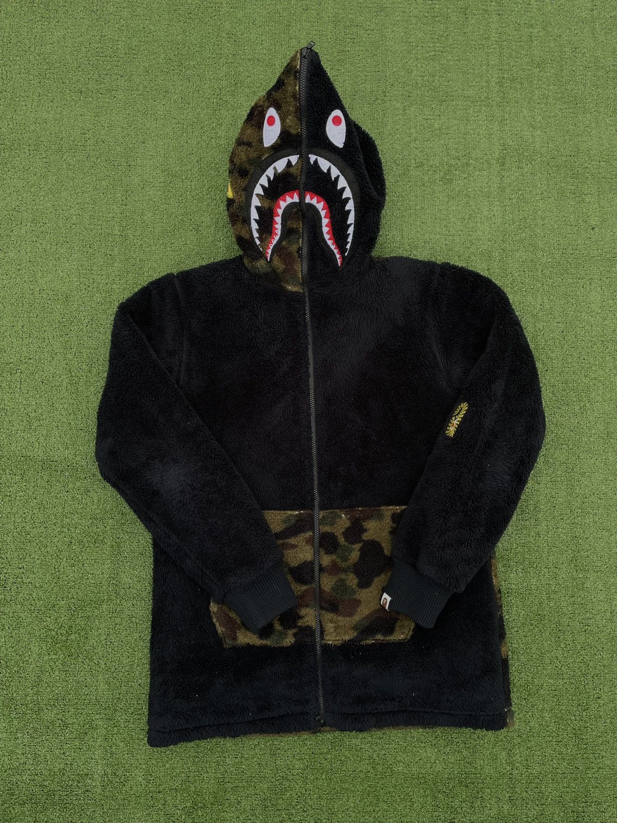 Bape Bape 1st Camo Boa Shark Full Zip Jacket Size US L / EU 52-54 / 3 - 1 Thumbnail