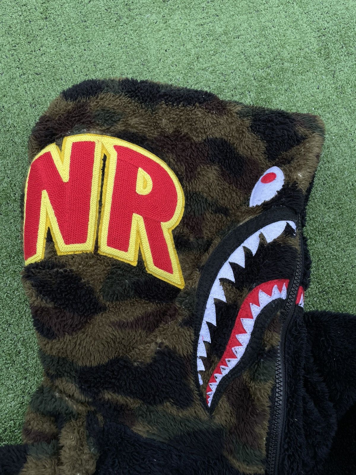 Bape Bape 1st Camo Boa Shark Full Zip Jacket Size US L / EU 52-54 / 3 - 4 Thumbnail