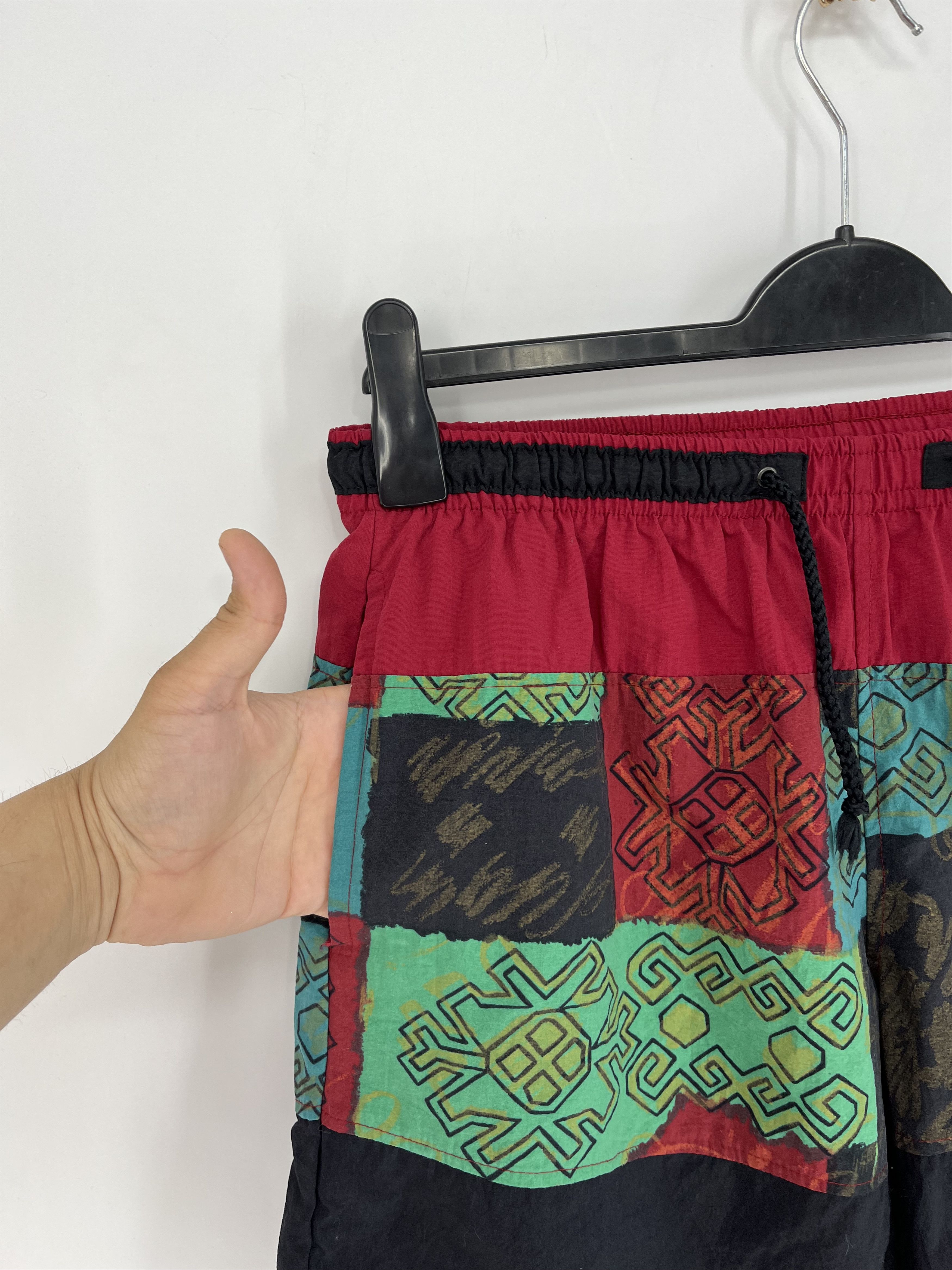 Vintage Vintage Y2K Art Streetwear Hawaiian Shorts Fashion Grailed Size US 32 / EU 48 - 6 Thumbnail