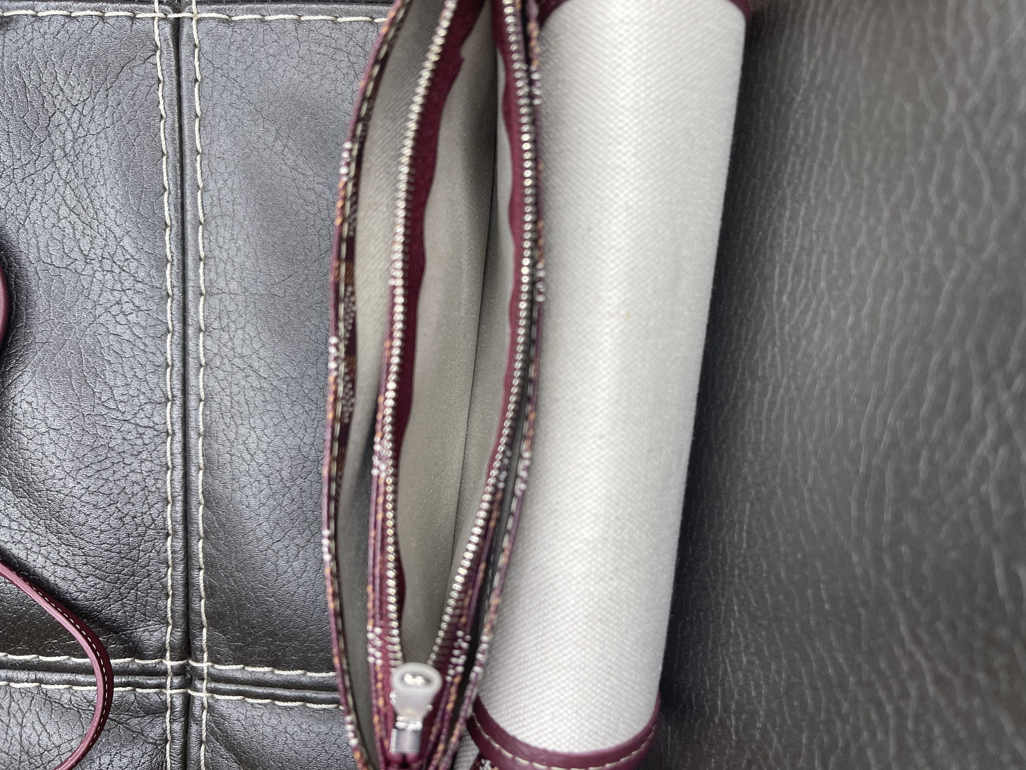Goyard Goyard New w/Tags Plumet Crossbody Pocket Wallet Size ONE SIZE - 11 Thumbnail
