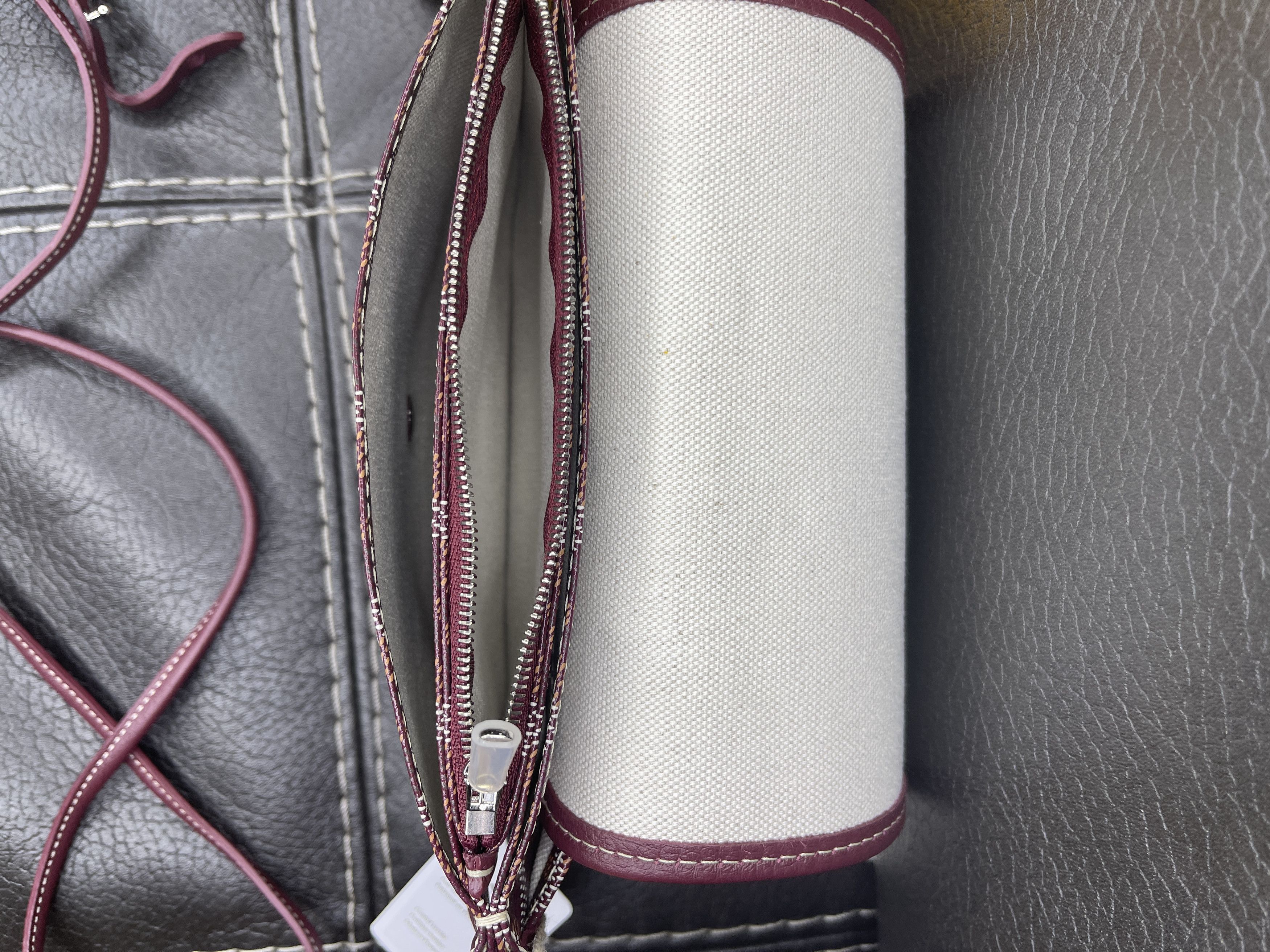 Goyard Goyard New w/Tags Plumet Crossbody Pocket Wallet Size ONE SIZE - 9 Thumbnail