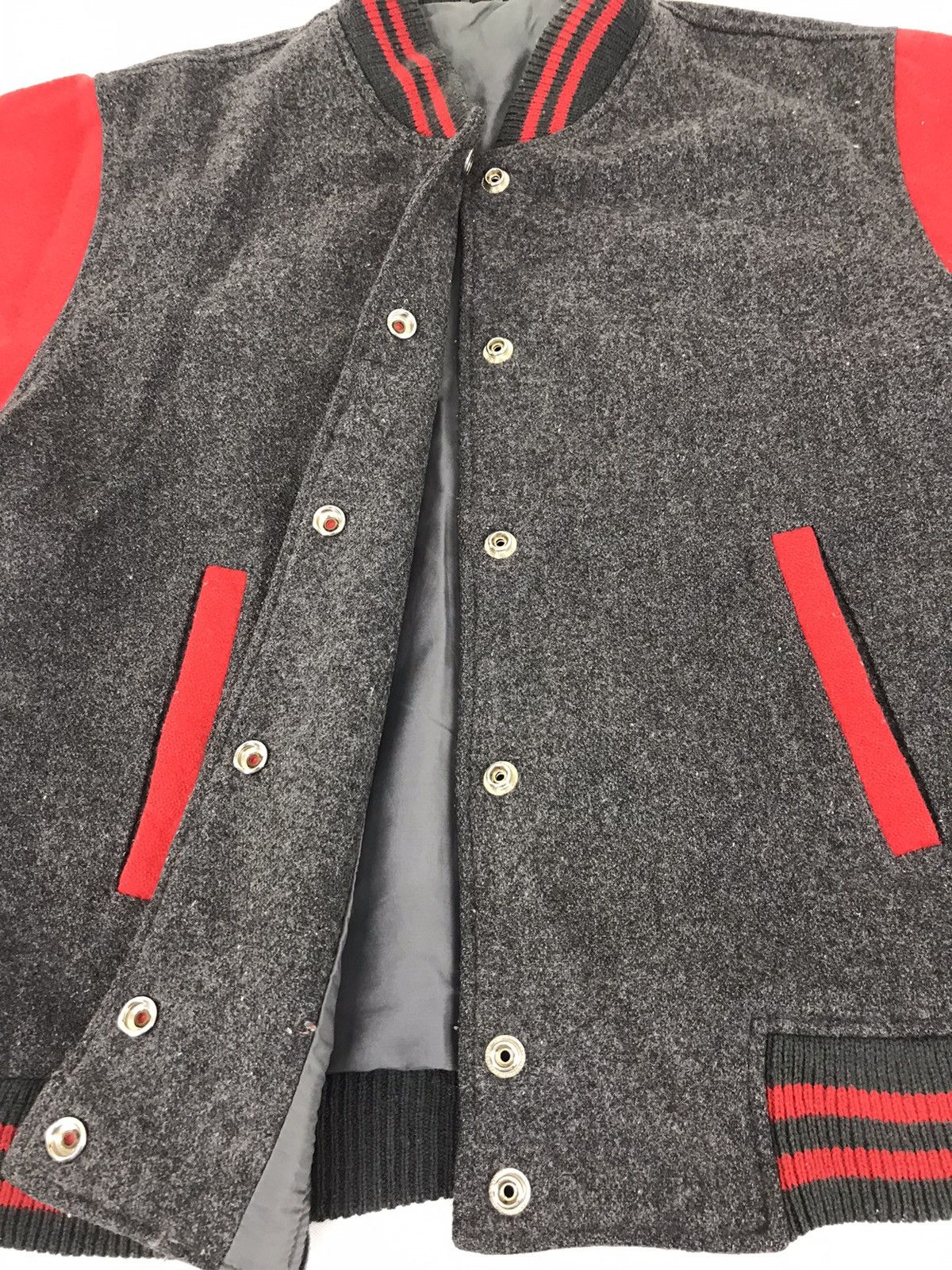 Vintage Vintage 90s Simple Varsity Jacket Wool With Quilted Inner Size US XS / EU 42 / 0 - 2 Thumbnail