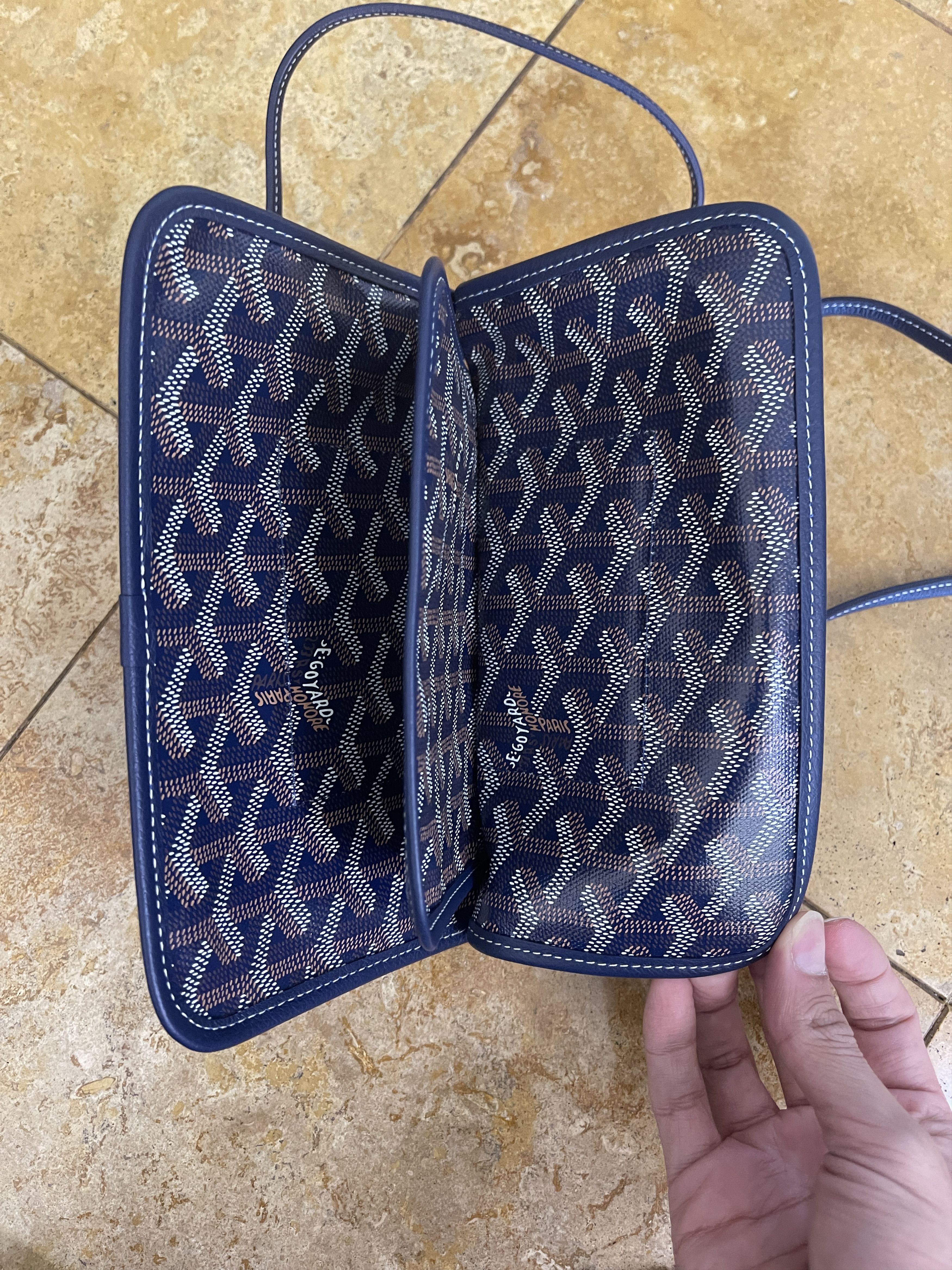 Goyard Goyard New w/Tags Plumet Crossbody Pocket Wallet Size ONE SIZE - 11 Thumbnail