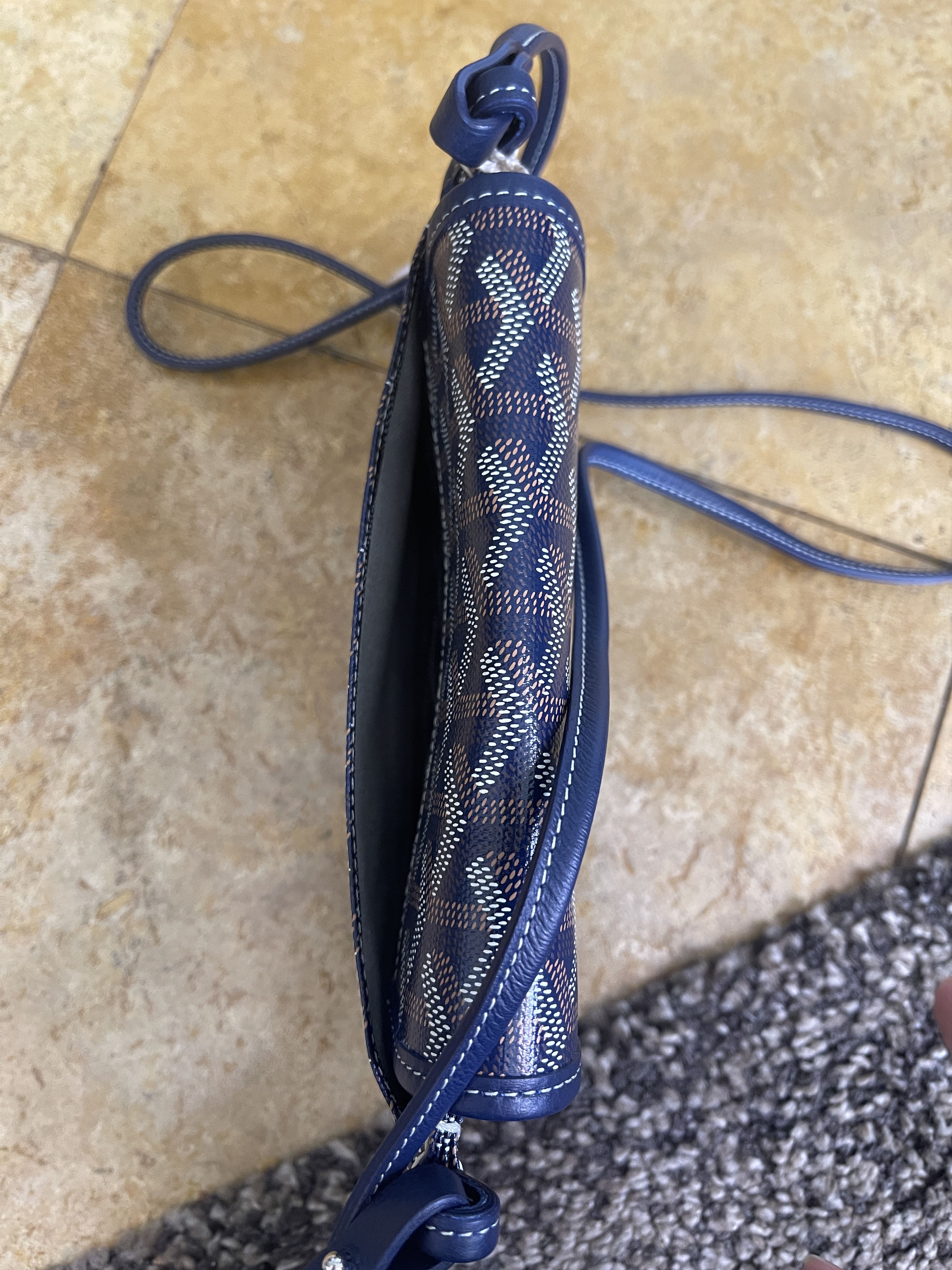 Goyard Goyard New w/Tags Plumet Crossbody Pocket Wallet Size ONE SIZE - 6 Thumbnail