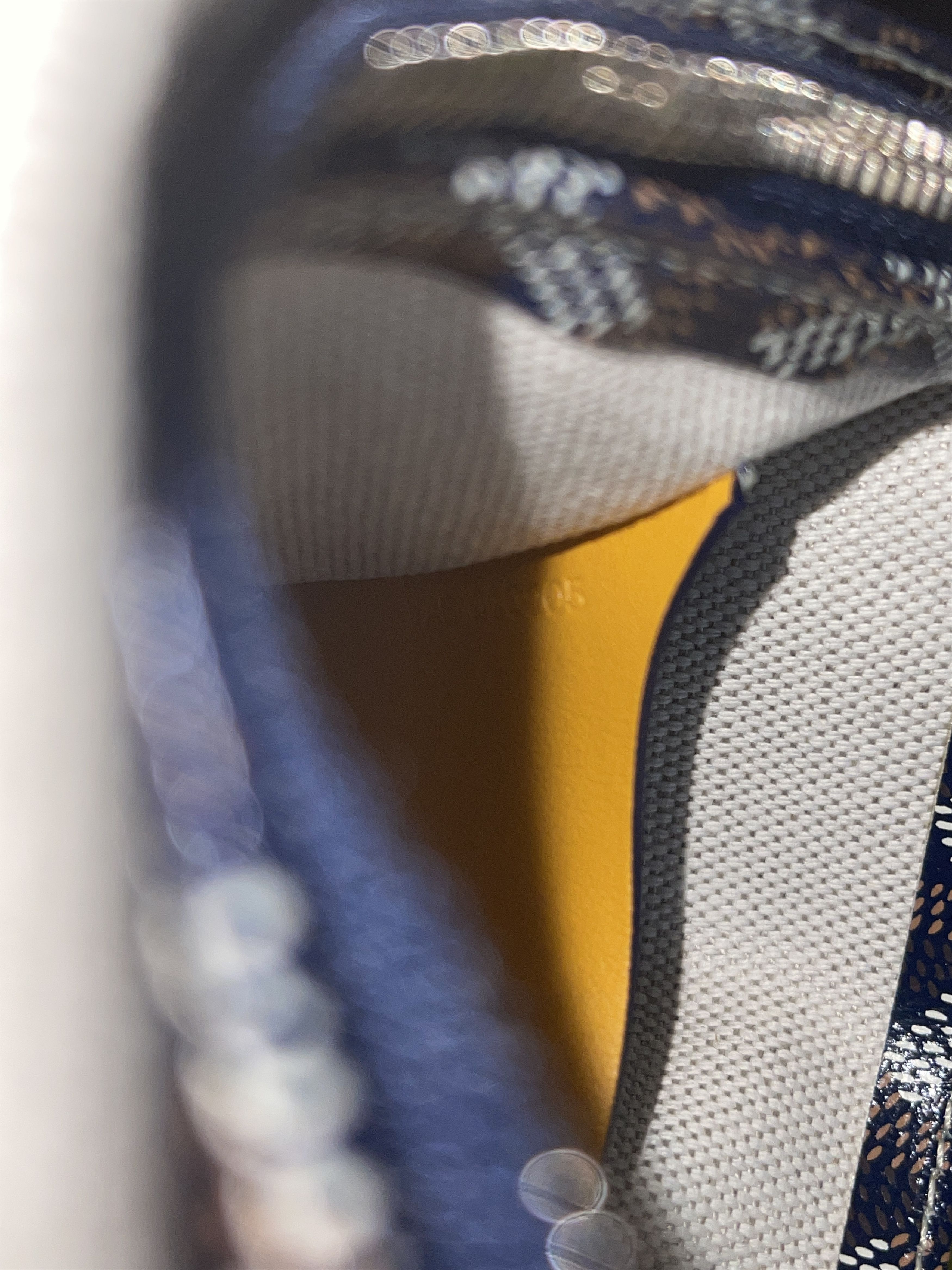 Goyard Goyard New w/Tags Plumet Crossbody Pocket Wallet Size ONE SIZE - 15 Thumbnail