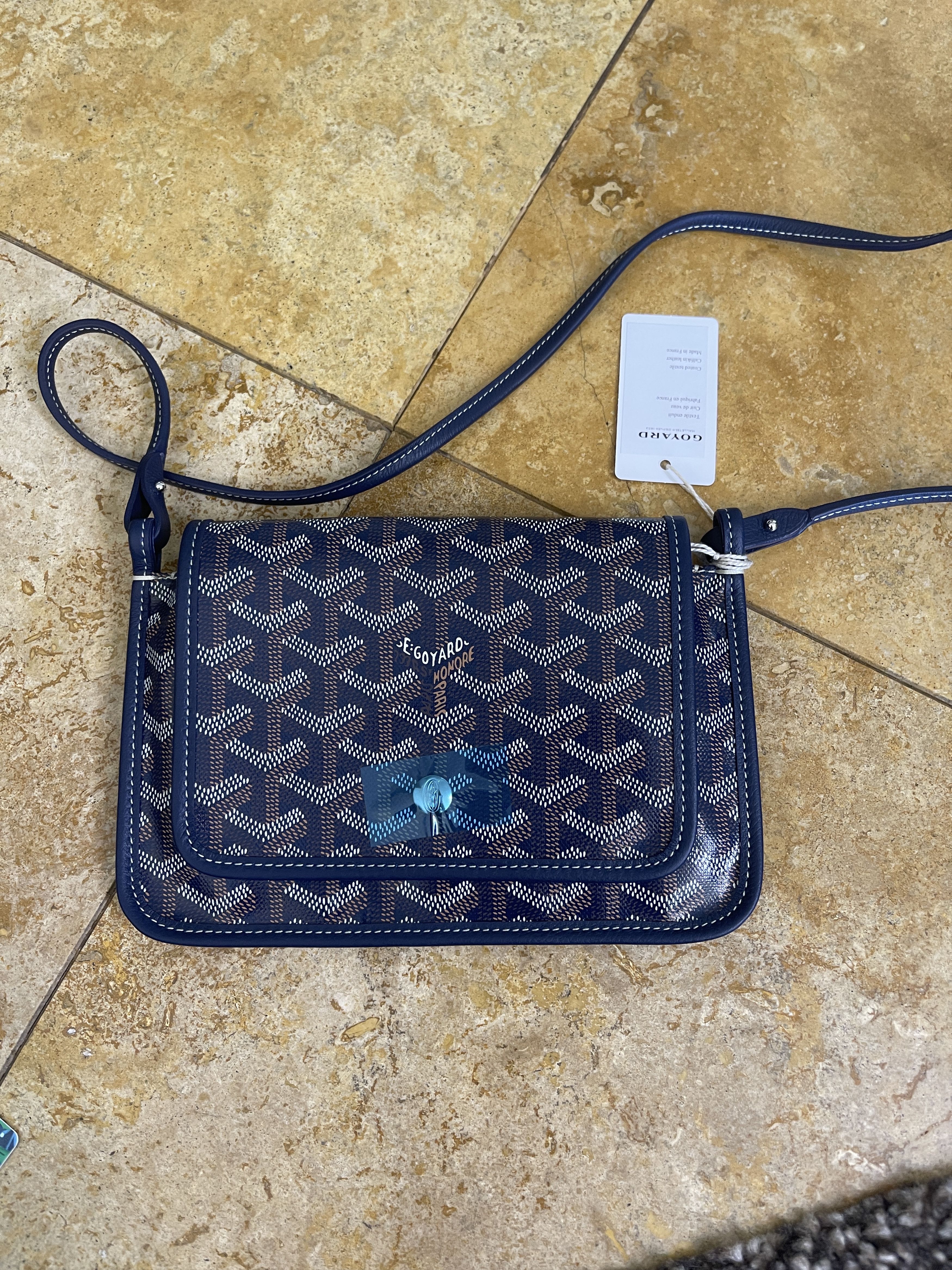 Goyard Goyard New w/Tags Plumet Crossbody Pocket Wallet Size ONE SIZE - 3 Thumbnail