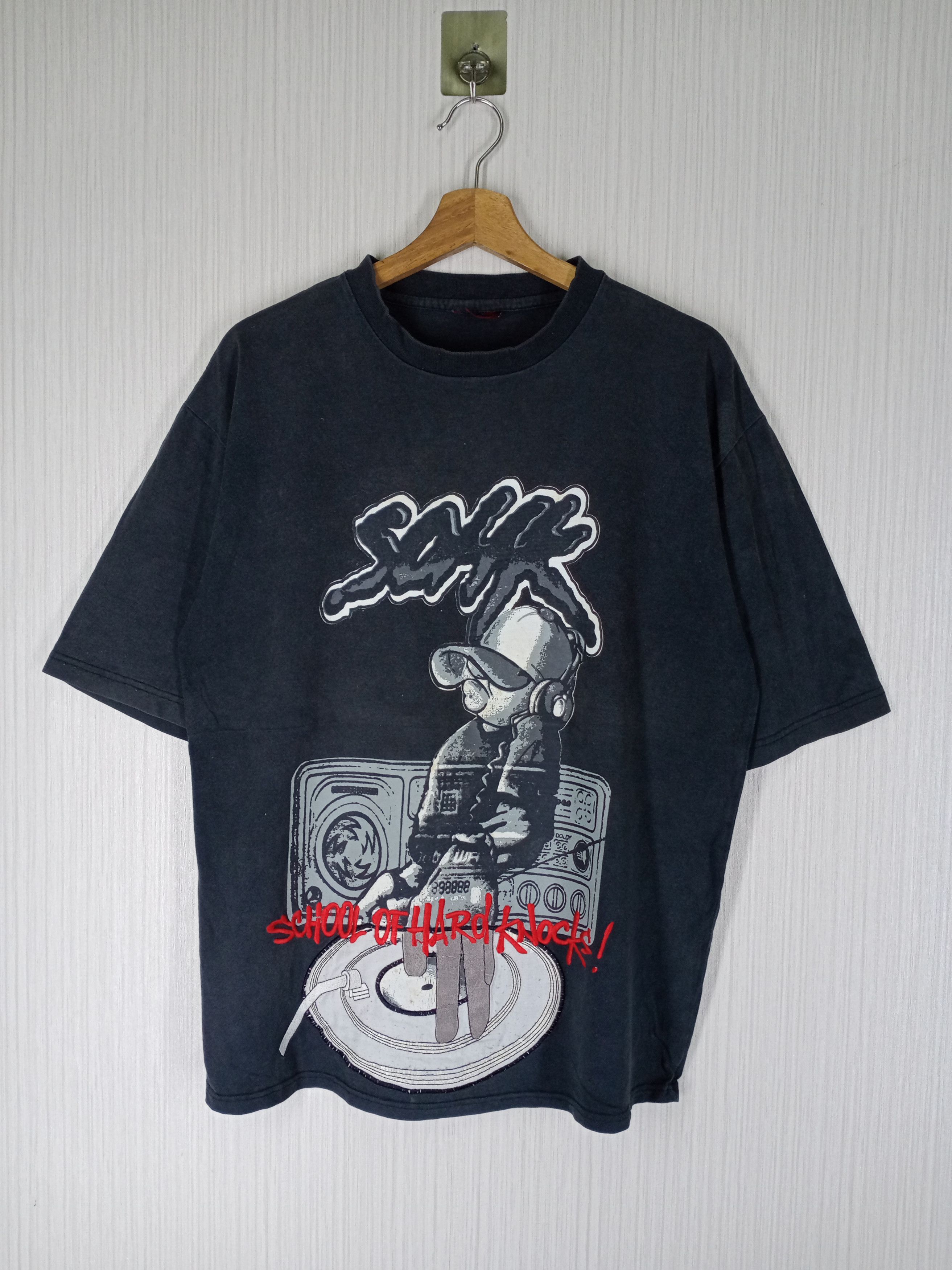 Vintage Vintage School Of Hard Knocks Tshirt Size US L / EU 52-54 / 3 - 1 Thumbnail