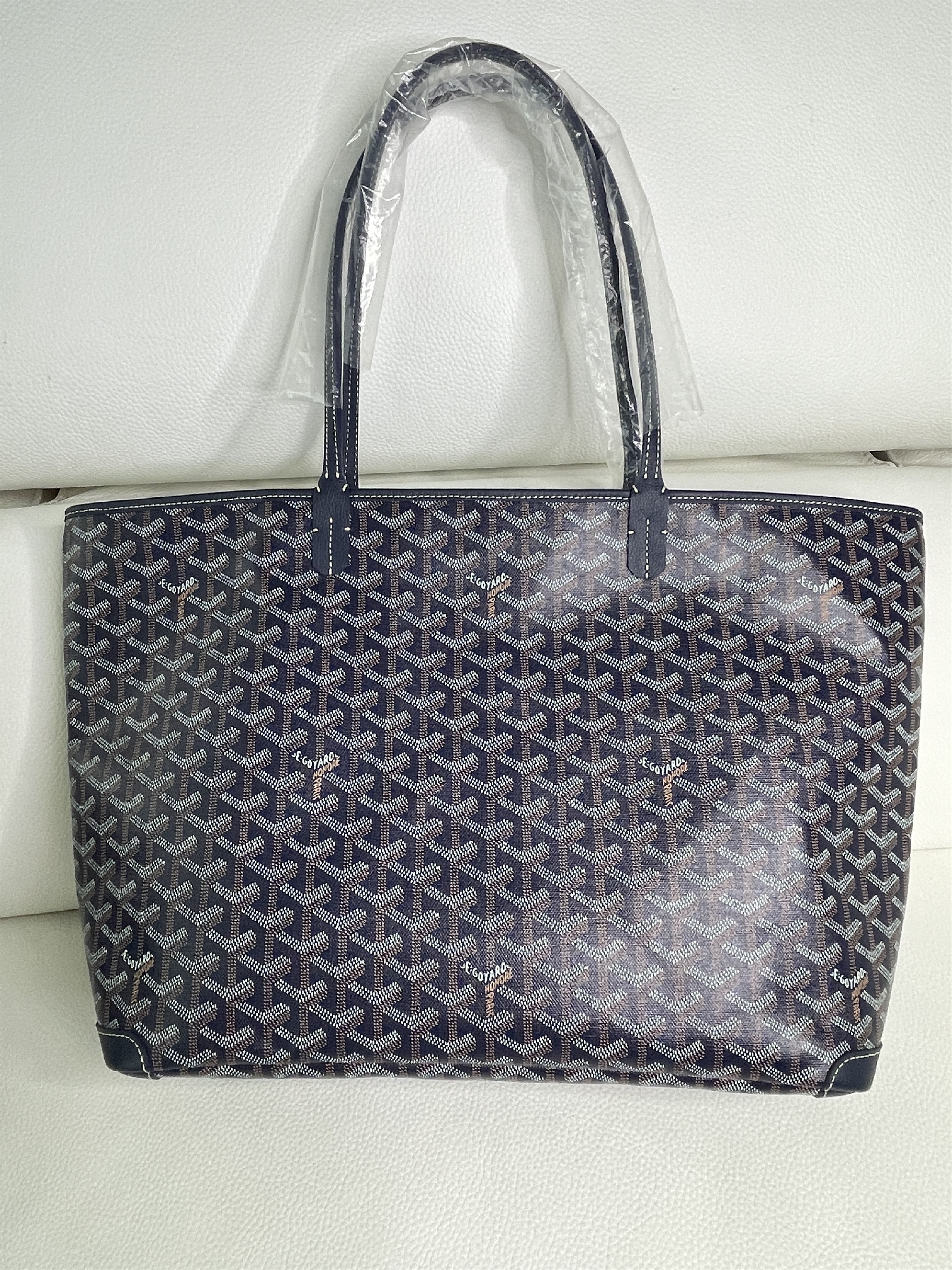 Goyard Navy Goyardine Artois MM