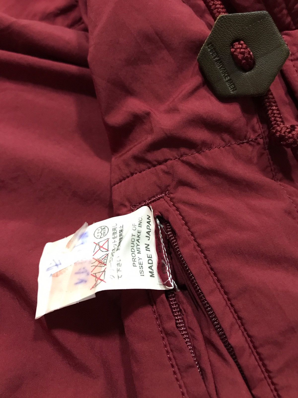 Issey Miyake Burgundy Padded Oversized Fishtail -Sample Size US L / EU 52-54 / 3 - 8 Thumbnail