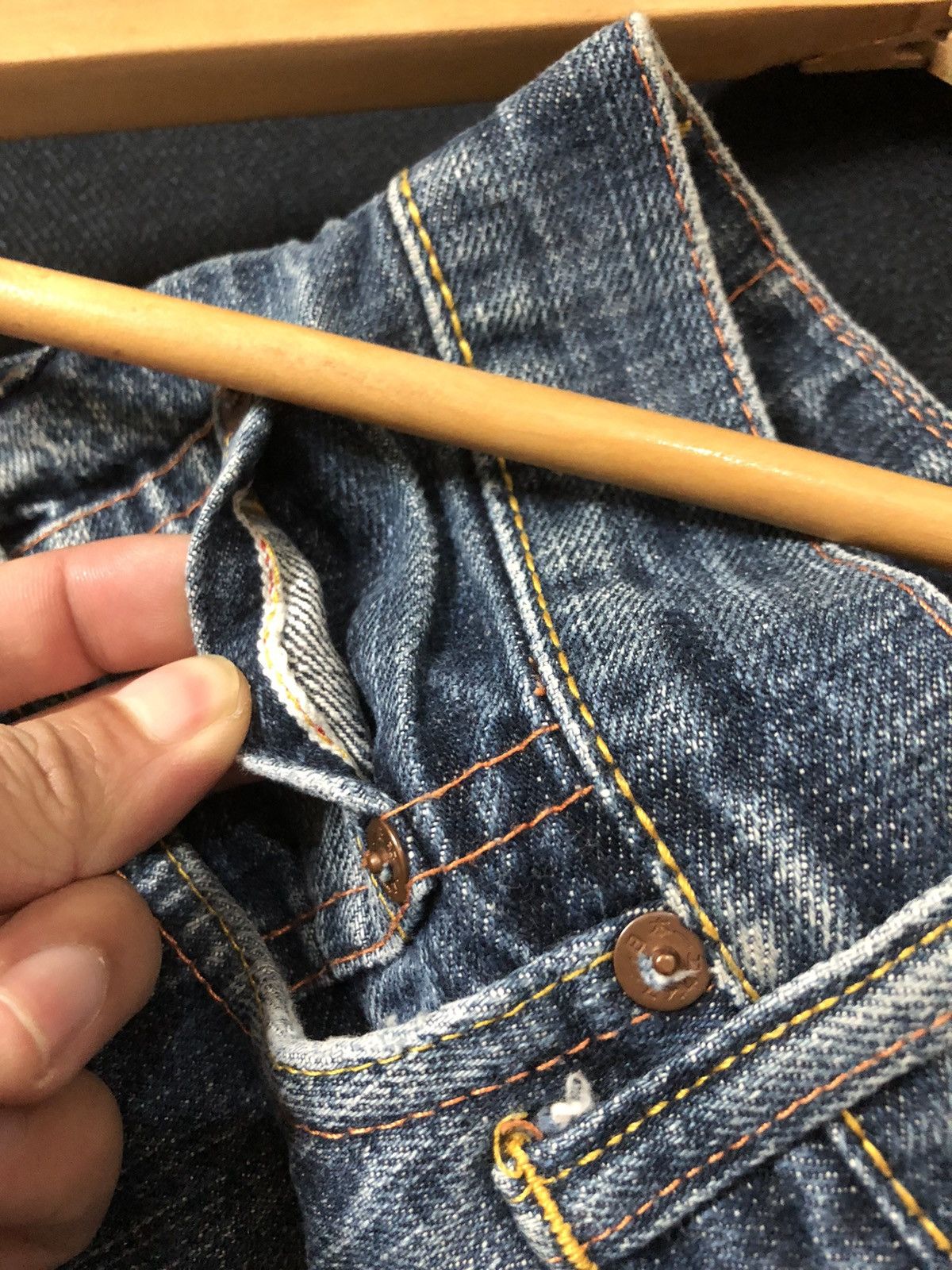 Evisu × Vintage VINTAGE EVISU SELVEDGE TIGER EMBROIDERY BACK POCKET DENIM Size US 35 - 13 Thumbnail