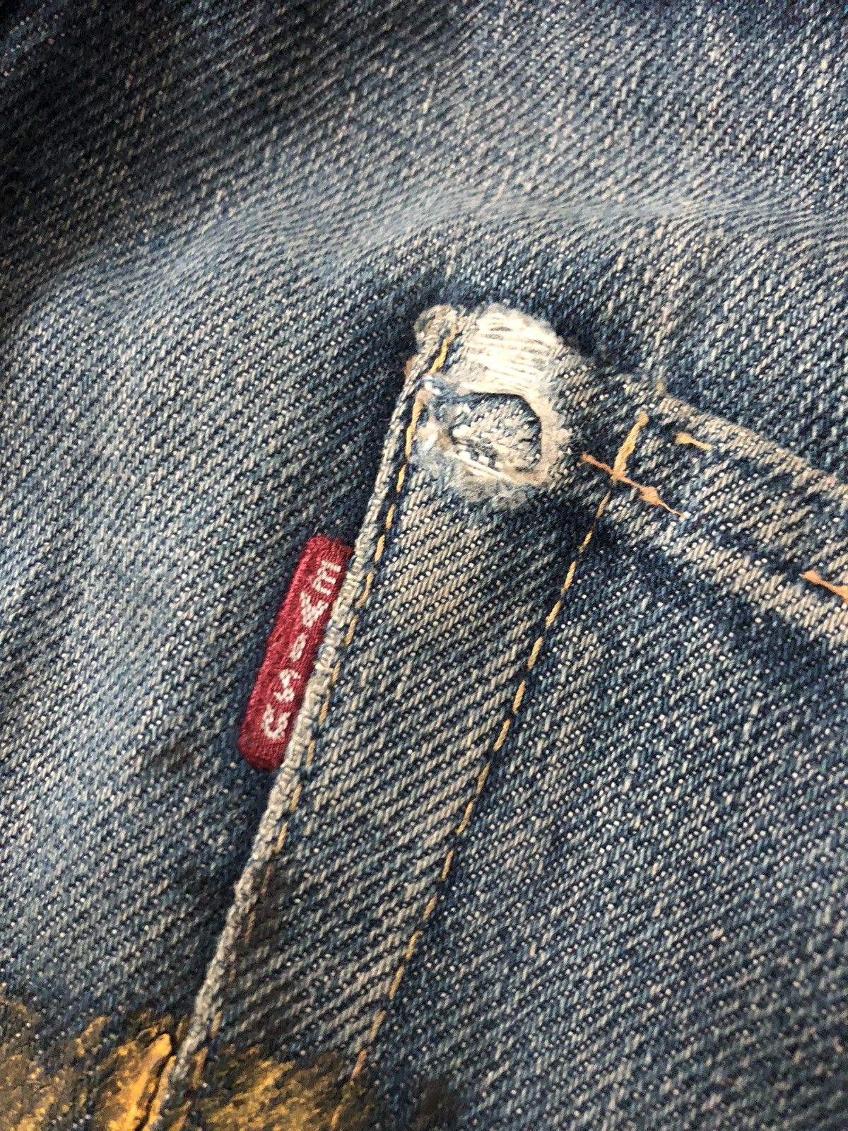 Evisu × Japanese Brand × Vintage VINTAGE EVISU YELLOW DAICOCK BUCKLE BACK DISTRESED SELVEDGE Size US 35 - 6 Thumbnail