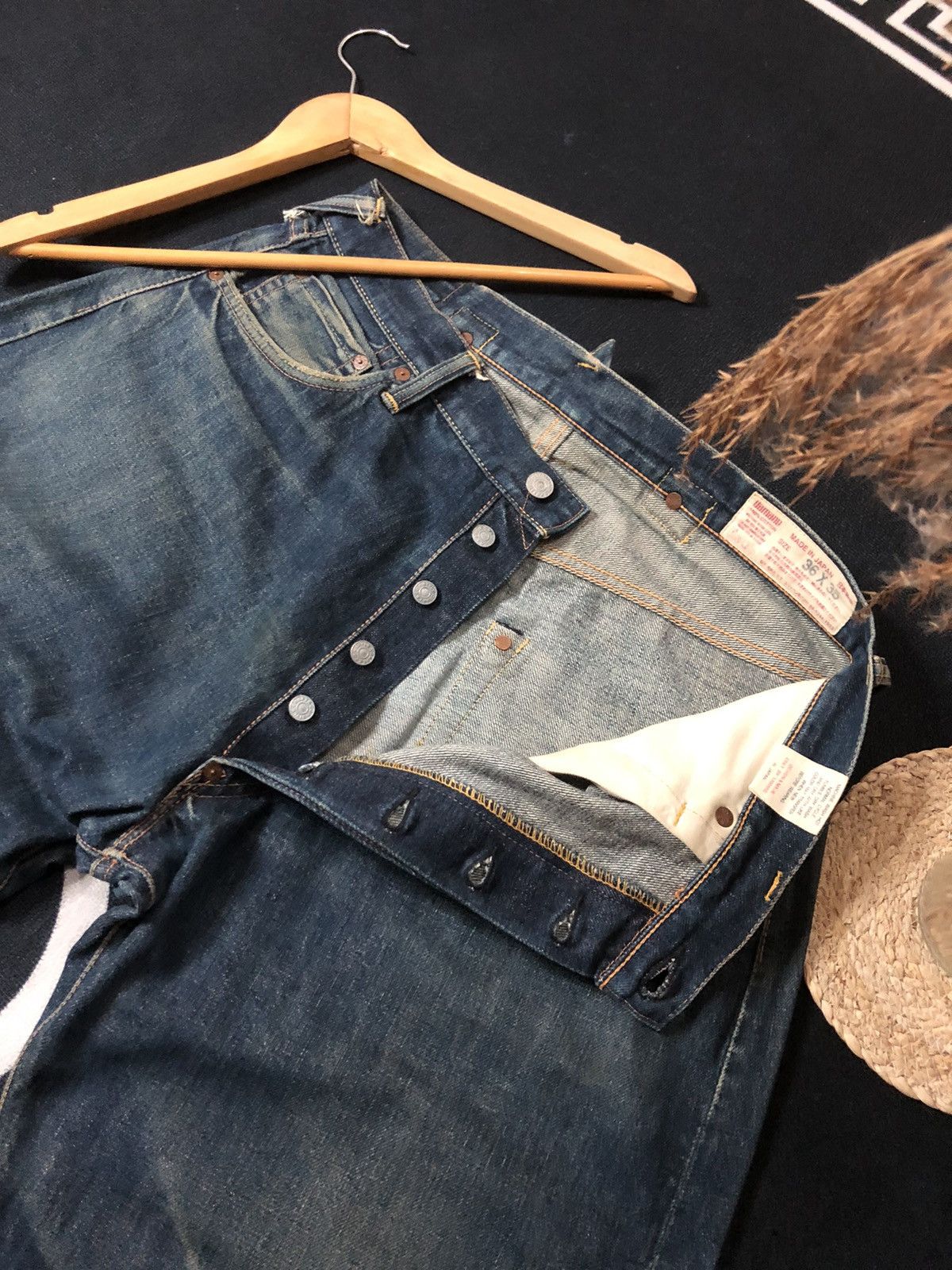 Evisu × Japanese Brand × Vintage VINTAGE EVISU YELLOW DAICOCK BUCKLE BACK DISTRESED SELVEDGE Size US 35 - 15 Thumbnail