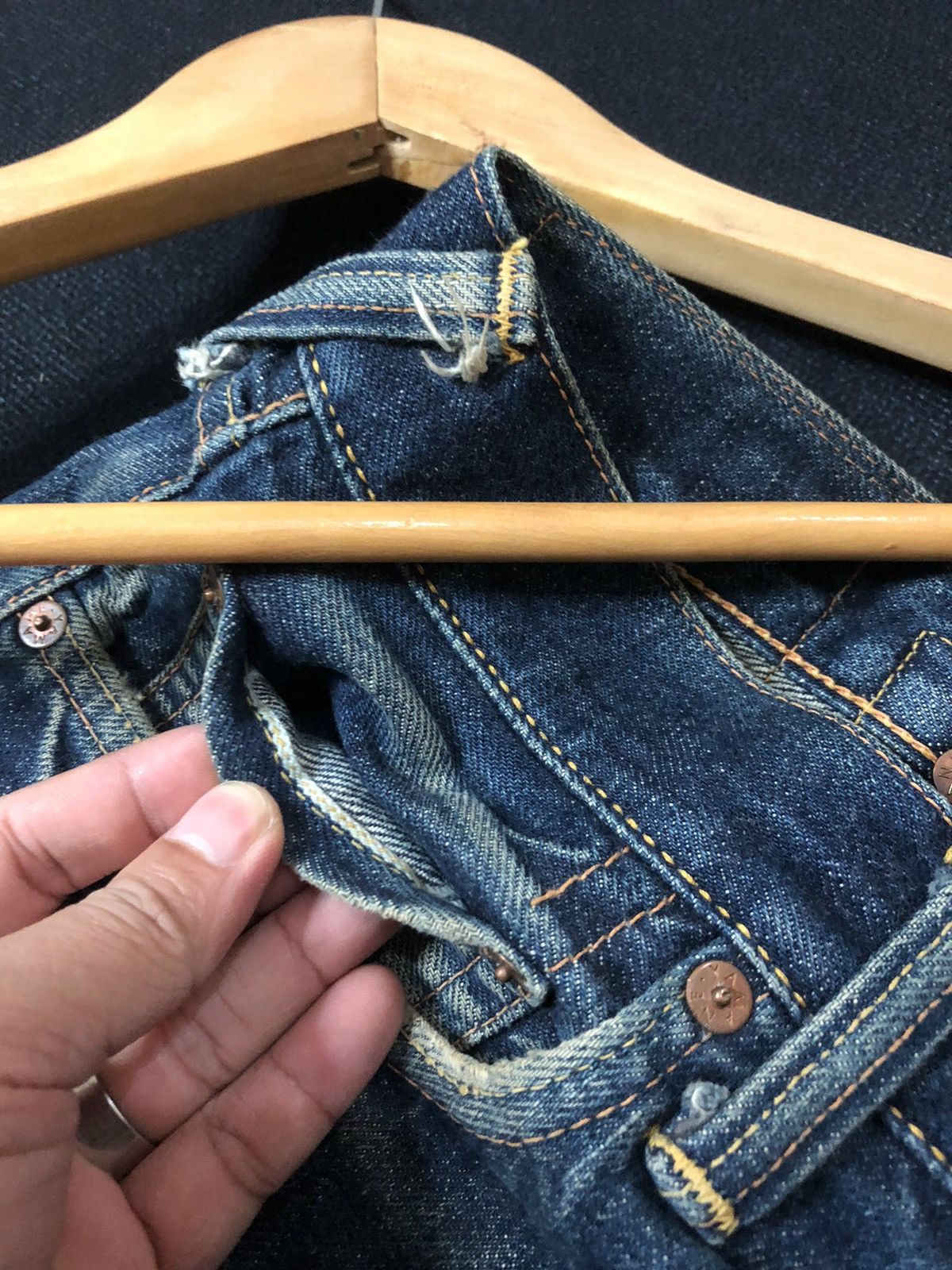 Evisu × Japanese Brand × Vintage VINTAGE EVISU YELLOW DAICOCK BUCKLE BACK DISTRESED SELVEDGE Size US 35 - 13 Thumbnail