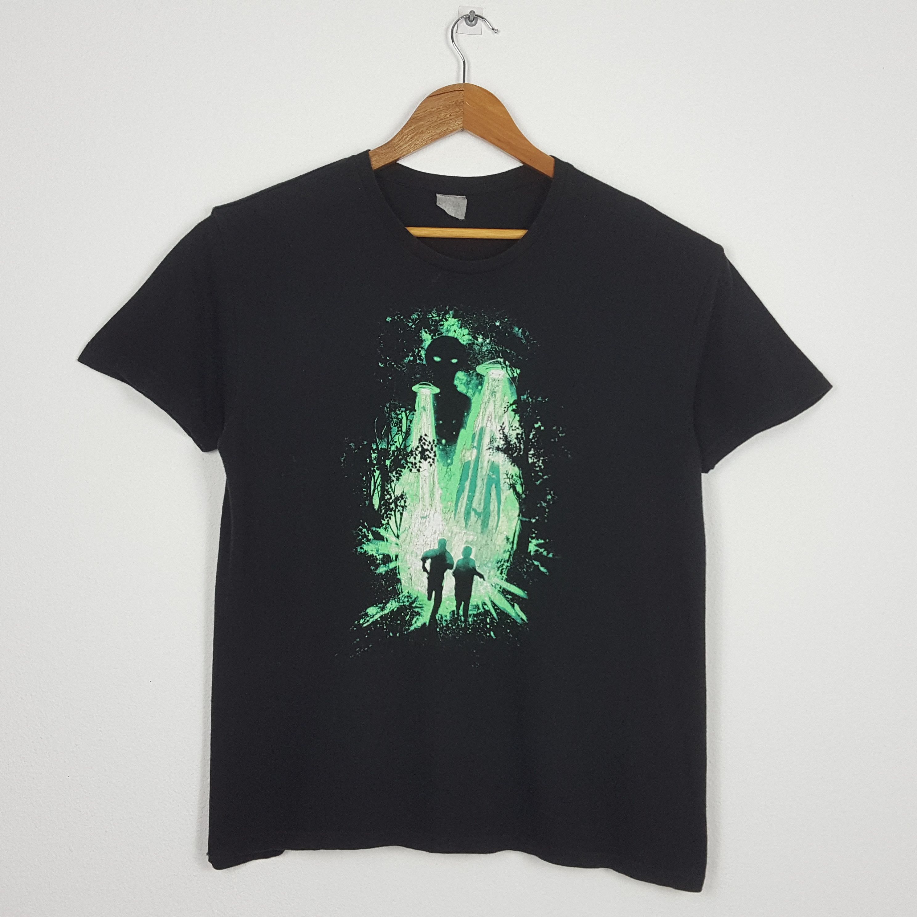 Vintage Vintage Alien Movie Promo Horror Scare T-Shirt Size US L / EU 52-54 / 3 - 1 Thumbnail