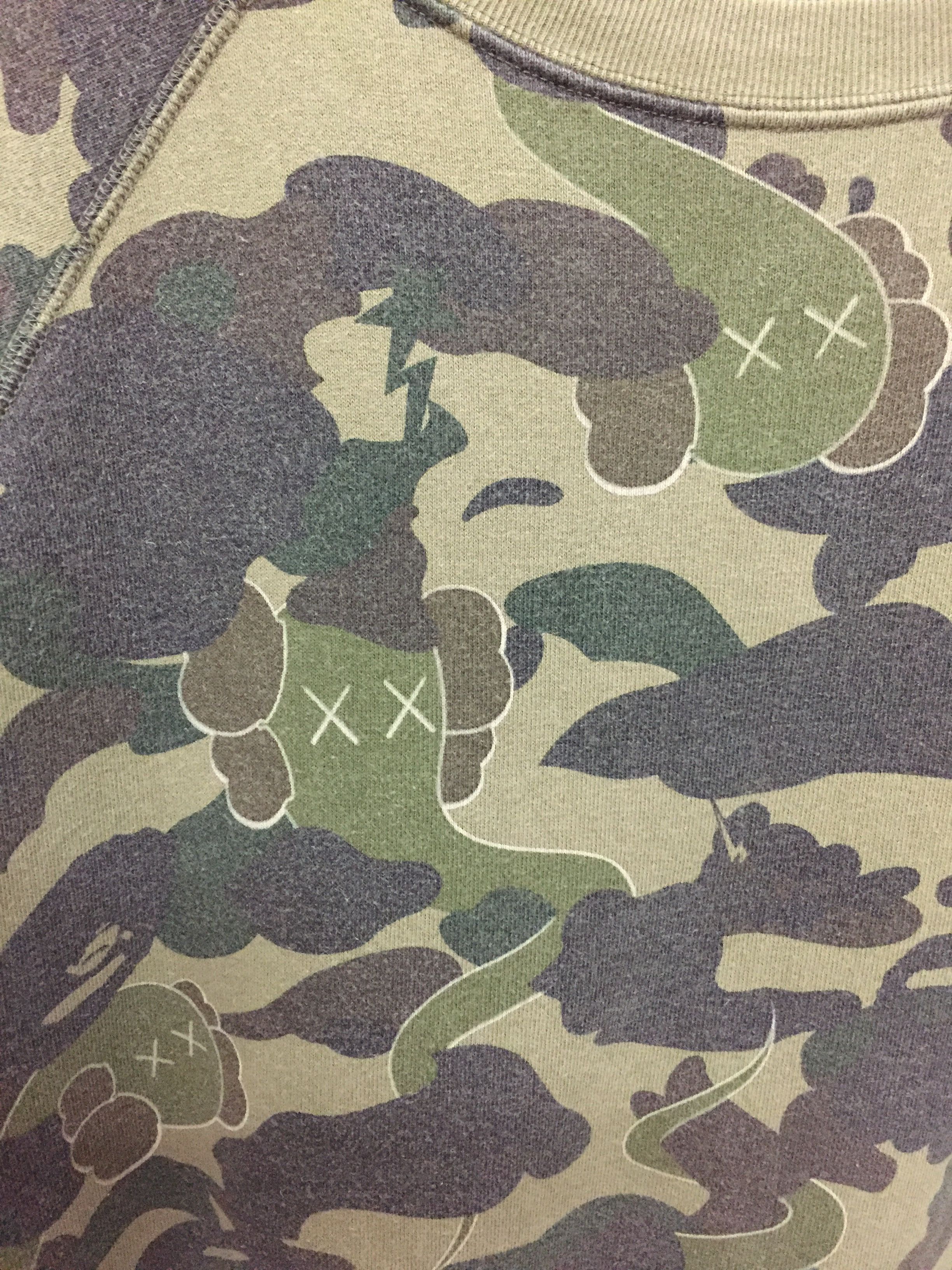 Bape × Kaws 2005 BAPE X KAWS Short sleeve crew neck sweatshirt Size US M / EU 48-50 / 2 - 7 Thumbnail