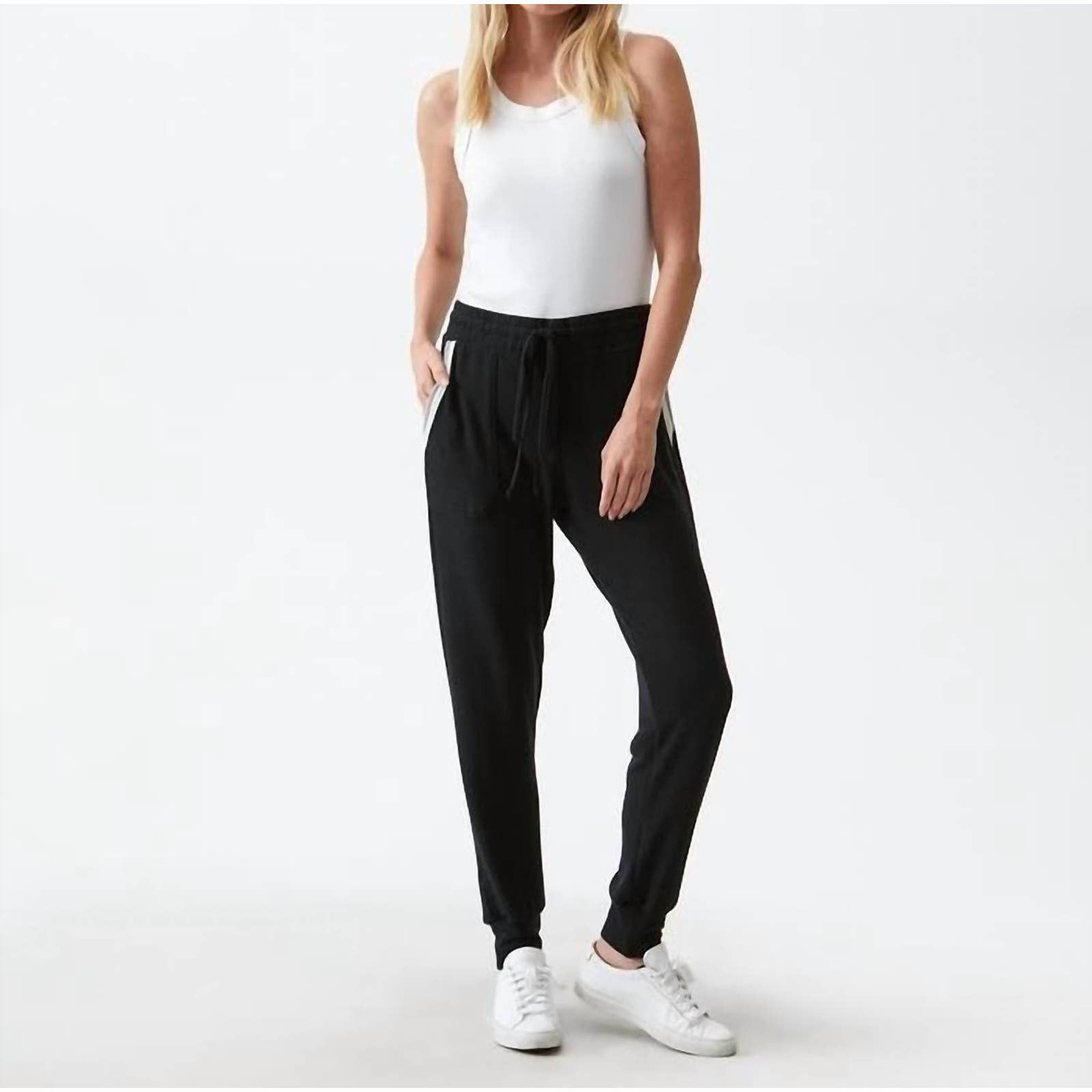 Michael Stars Nikki Jogger In Black 