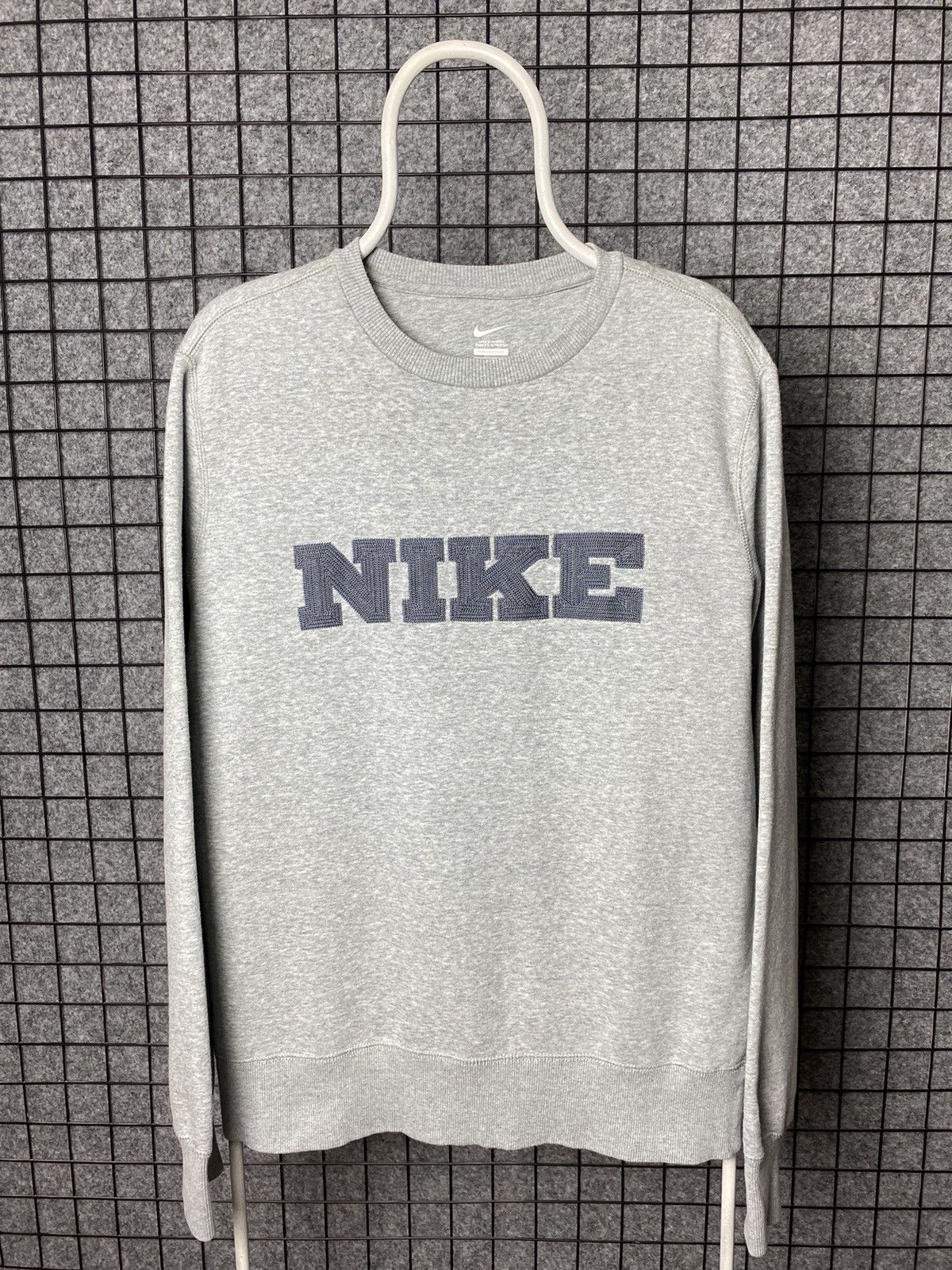 Nike × Nike ACG × Vintage Nike Vintage Big Logo Sweatshirt Size L Size US L / EU 52-54 / 3 - 1 Thumbnail