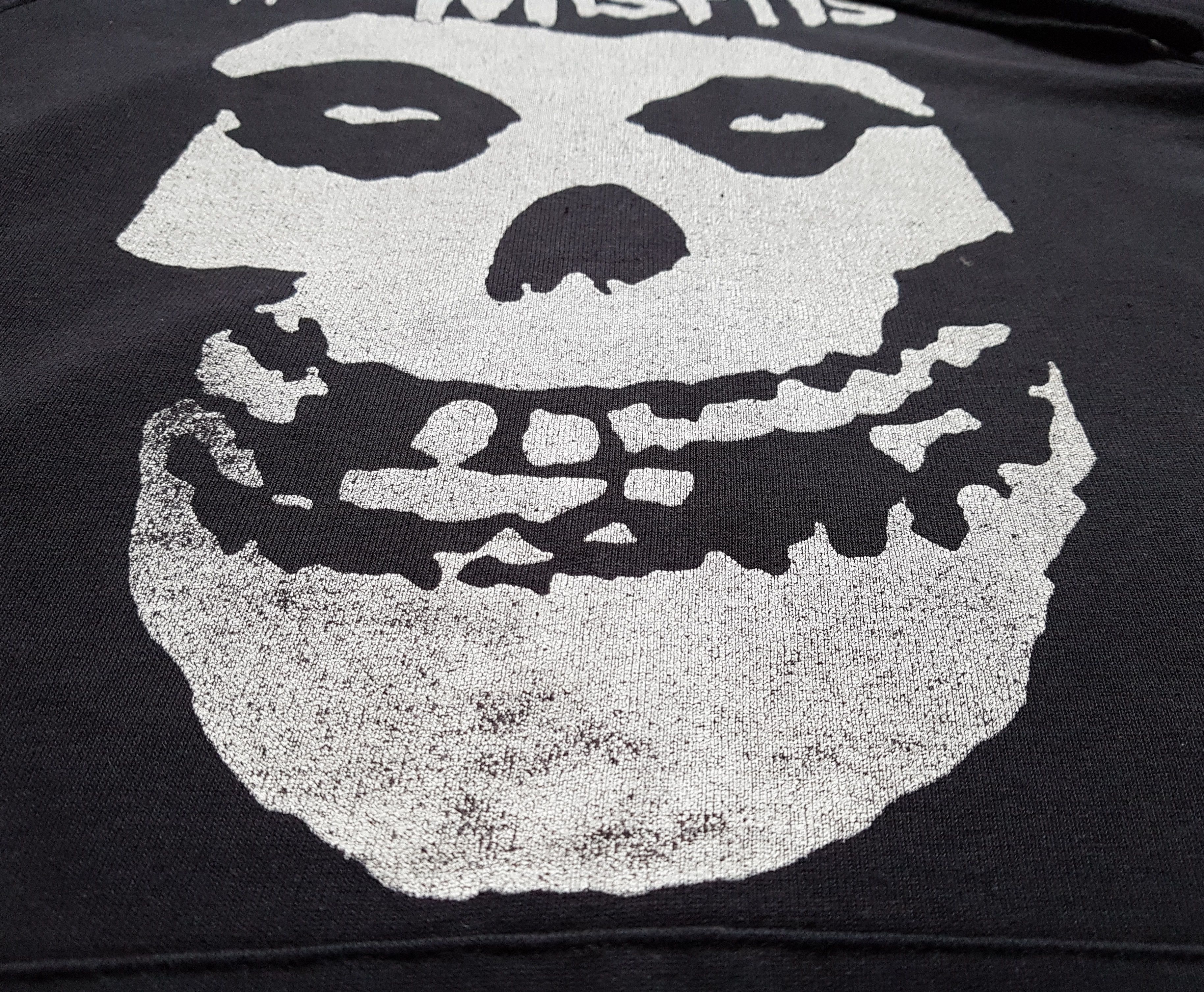 Band Tees Vintage Misfits Skull Punk Rock Pullover Hoodie Sweatshirt Size US XL / EU 56 / 4 - 4 Thumbnail