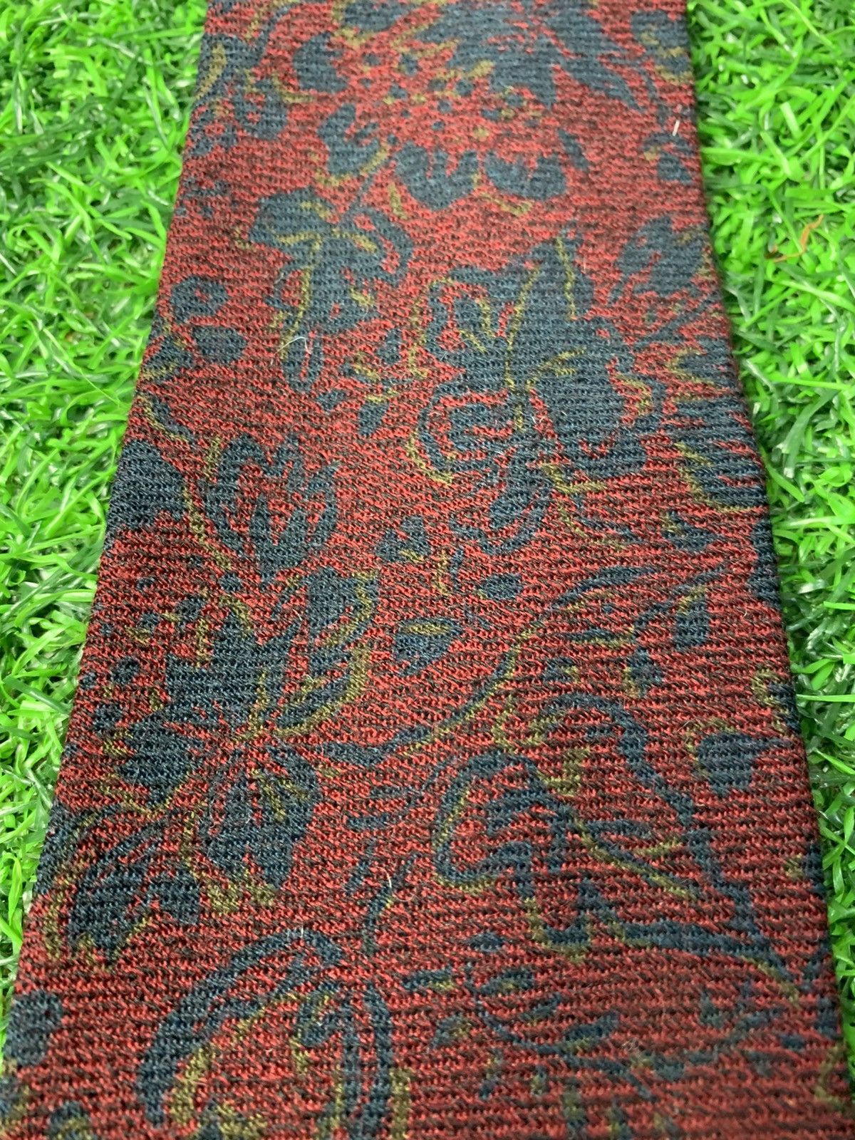 Japanese Brand Yukiko Hanai YH Tie Floral Design Size ONE SIZE - 3 Thumbnail