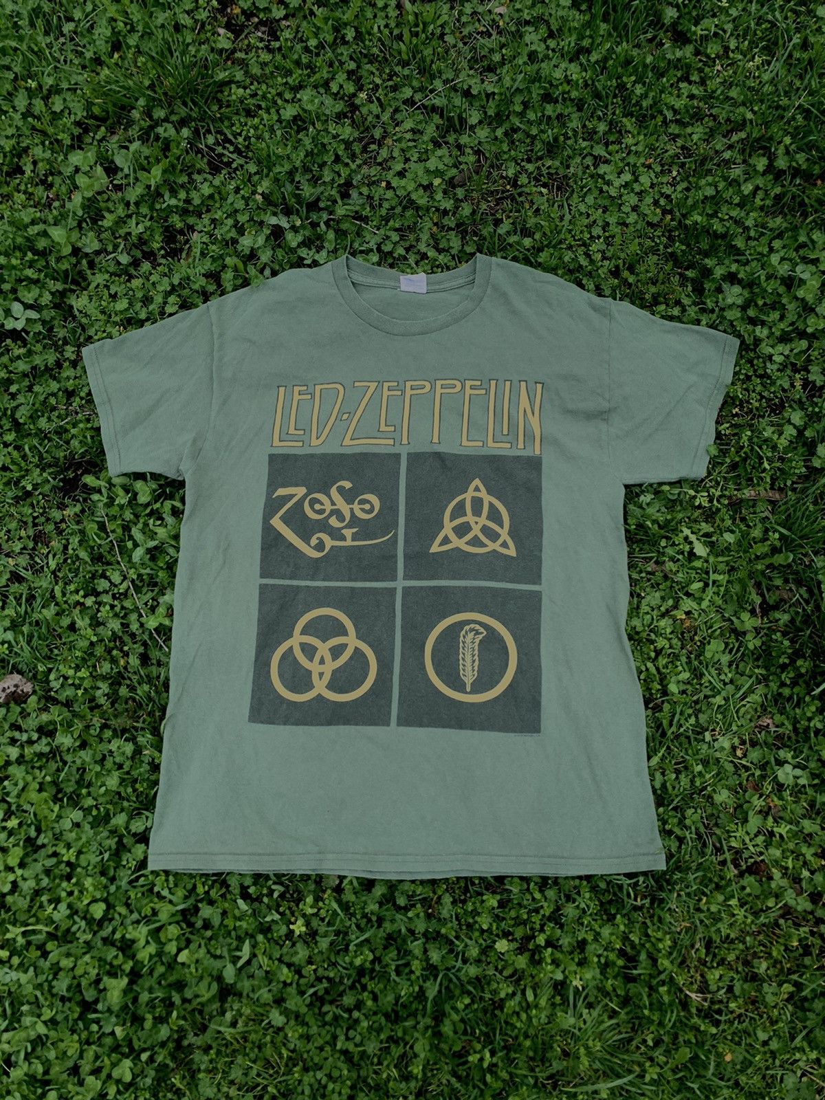 Band Tees × Vintage Vintage Y2K Led Zeppelin t-shirt band tee streetwear size L Size US L / EU 52-54 / 3 - 1 Thumbnail