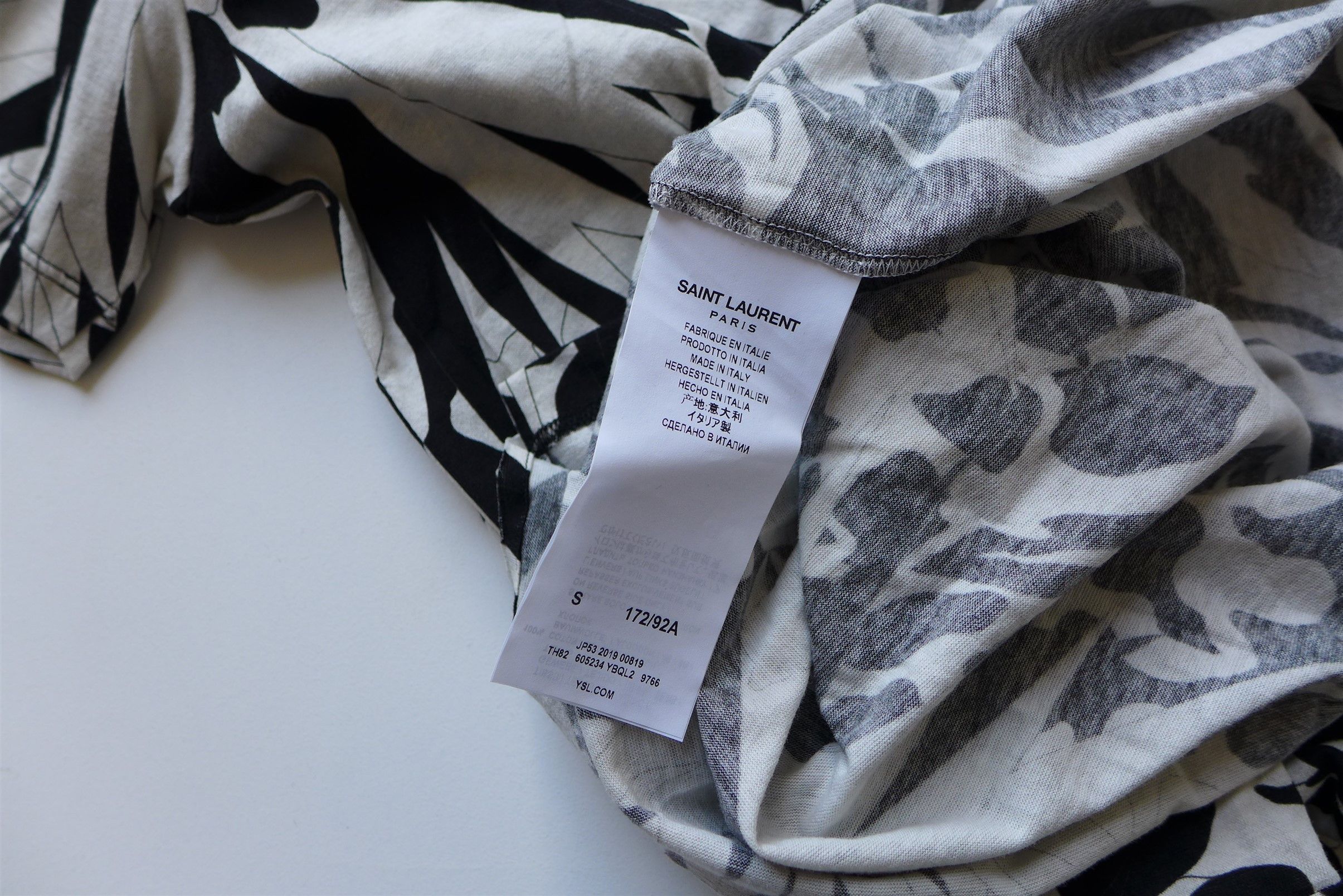Saint Laurent Paris Saint Laurent SS20 Jungle Flower Print T-Shirt Size US S / EU 44-46 / 1 - 9 Thumbnail