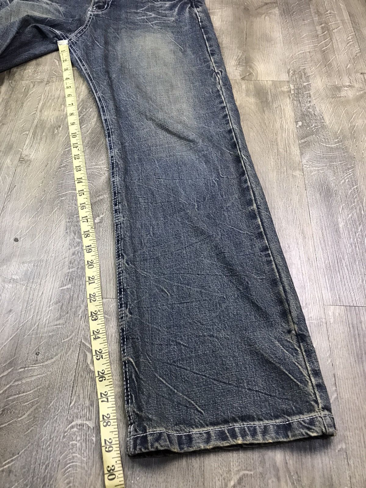 Other AUTHENTIC R >>> JEANS WITH BACK DONUT BUTTONS Size US 33 - 19 Thumbnail
