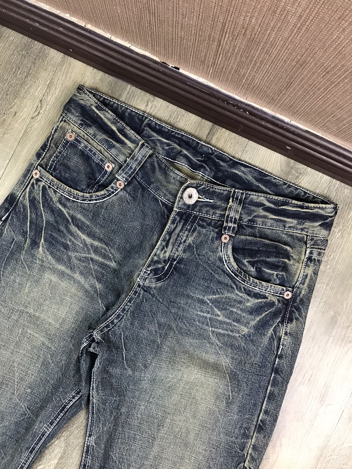 Other AUTHENTIC R >>> JEANS WITH BACK DONUT BUTTONS Size US 33 - 3 Thumbnail