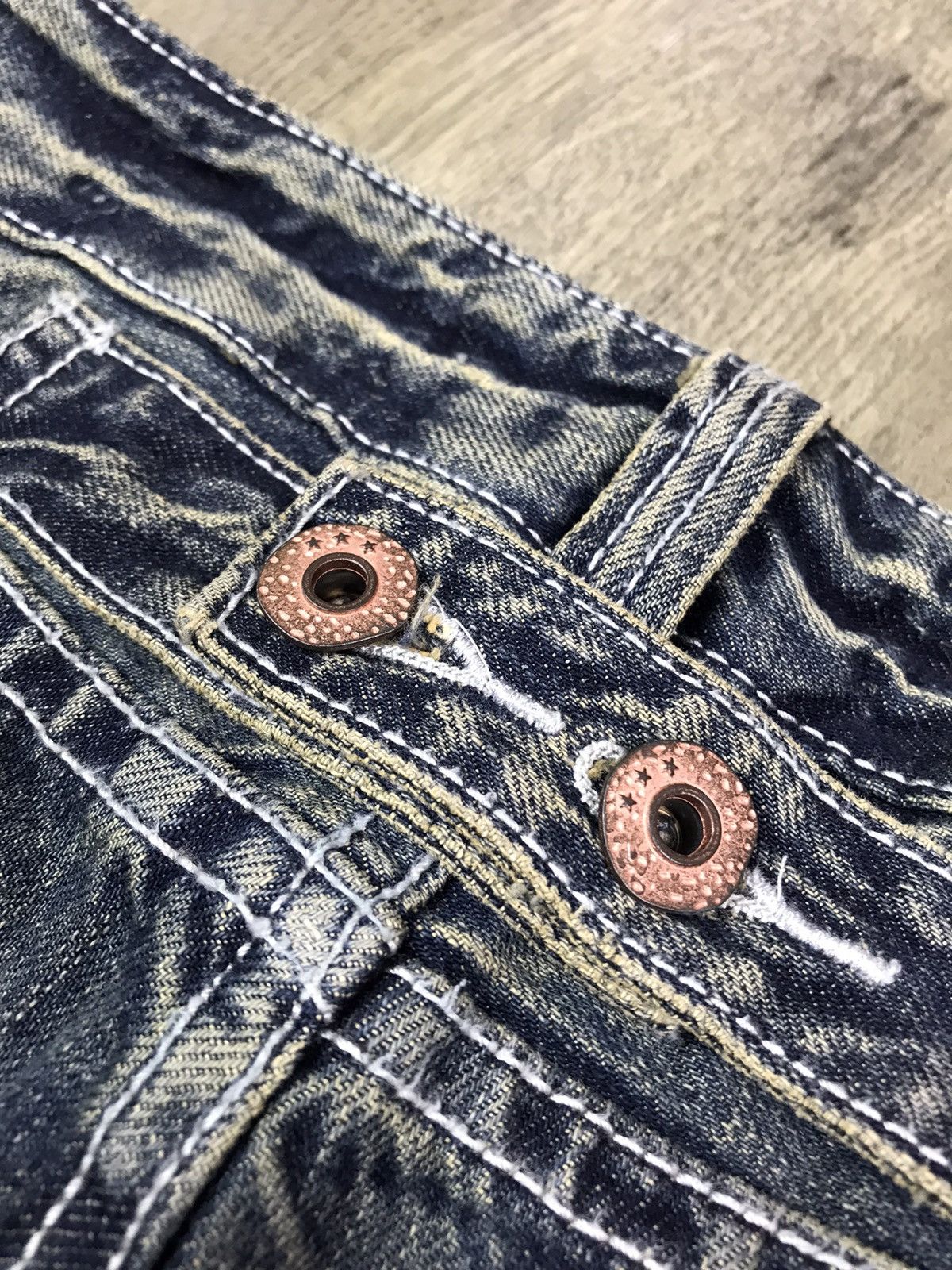 Other AUTHENTIC R >>> JEANS WITH BACK DONUT BUTTONS Size US 33 - 10 Thumbnail