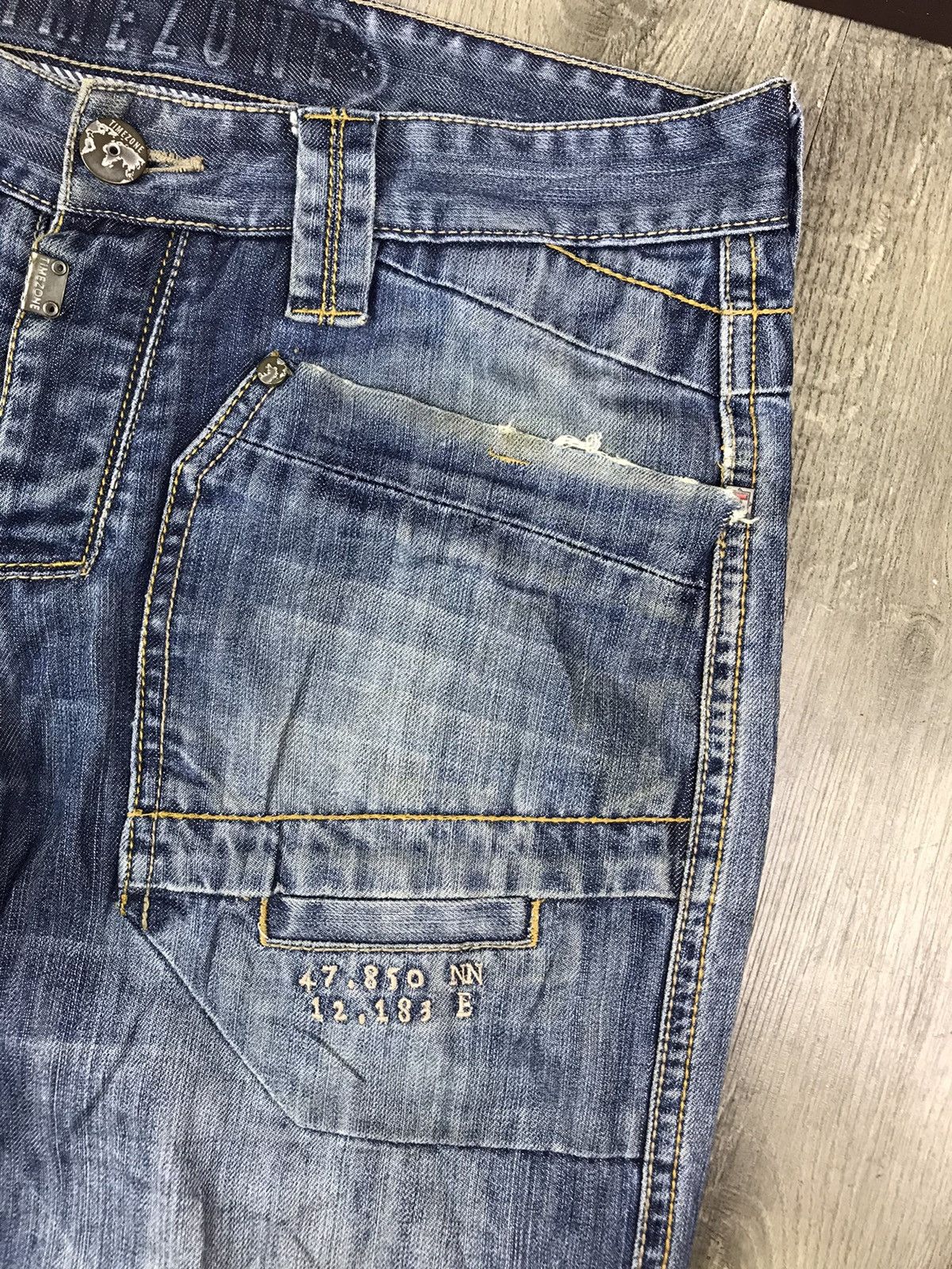Other AUTHENTIC TIMEZONE JEANS Size US 35 - 4 Thumbnail