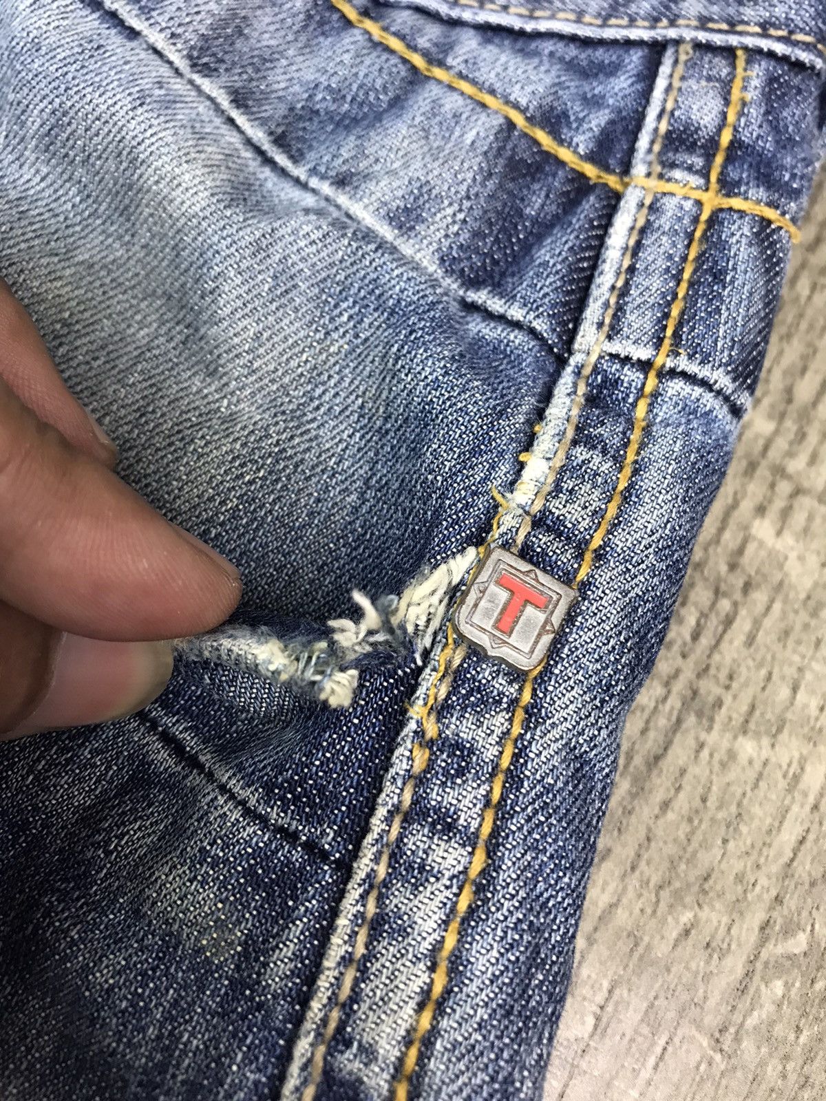 Other AUTHENTIC TIMEZONE JEANS Size US 35 - 6 Thumbnail