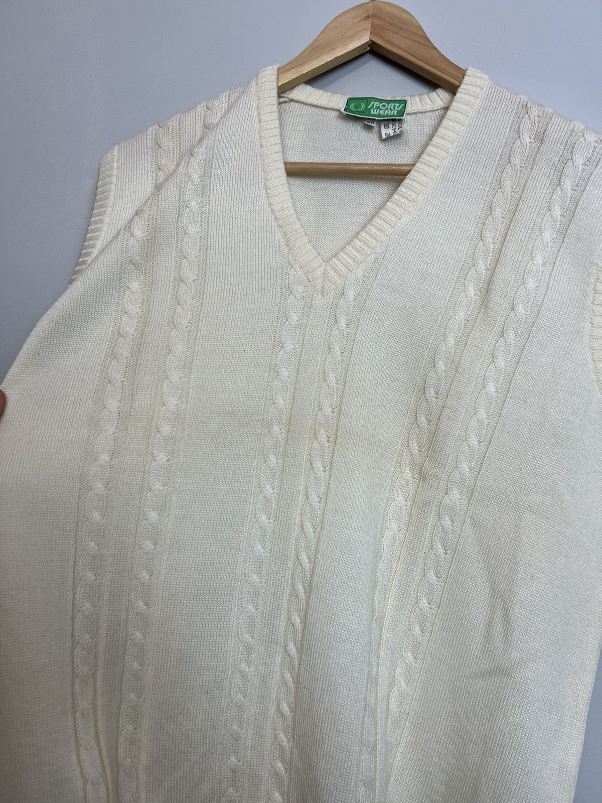 Fred Perry Fred Perry Cable Knit Vintage 90s Rare Vest Sweater Beige Size US XL / EU 56 / 4 - 4 Thumbnail