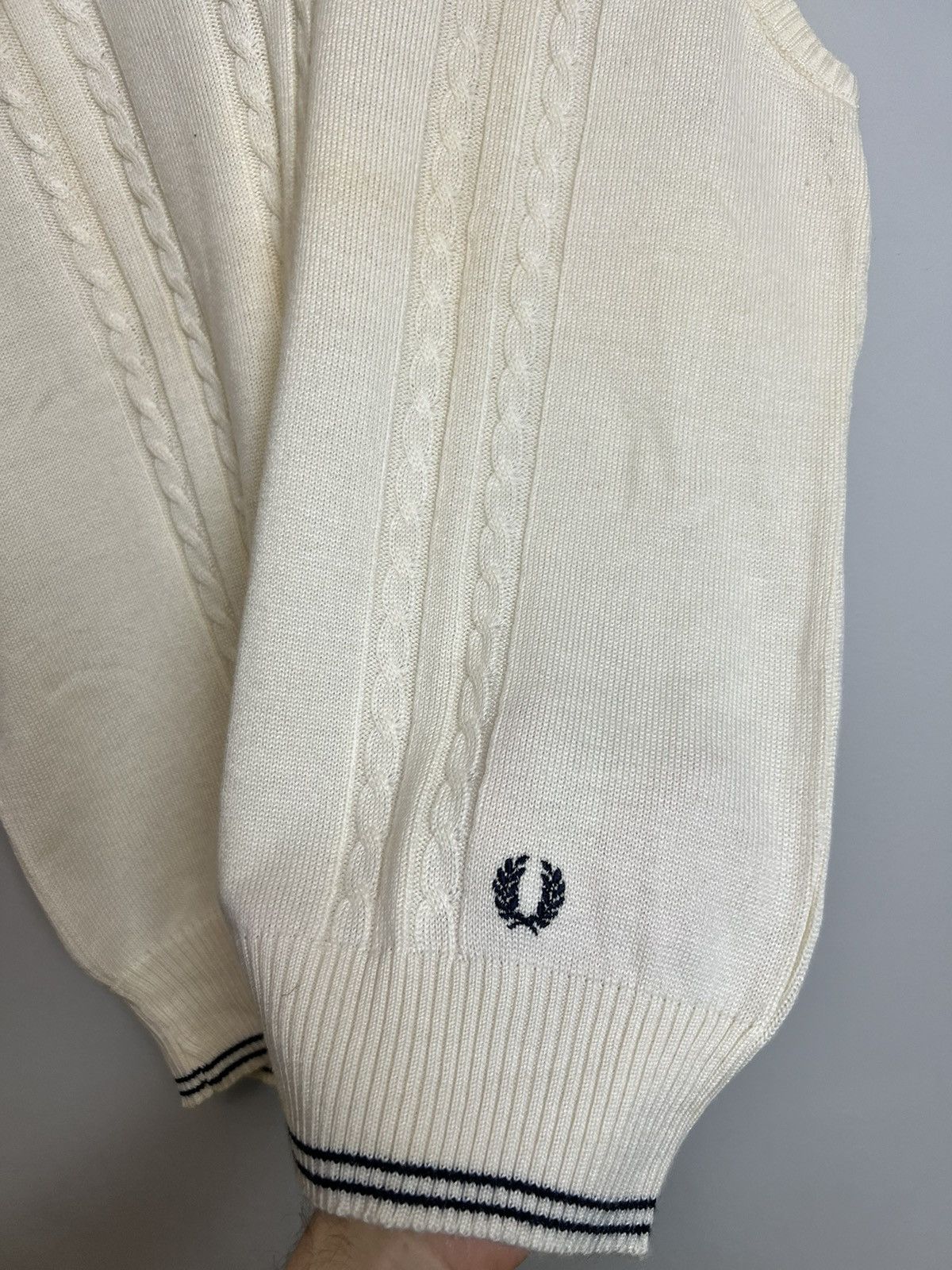 Fred Perry Fred Perry Cable Knit Vintage 90s Rare Vest Sweater Beige Size US XL / EU 56 / 4 - 2 Thumbnail