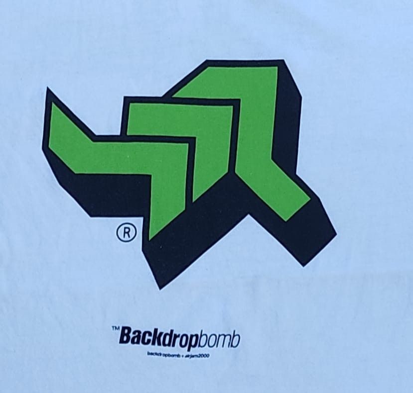 Gildan × Japanese Brand × Vintage vintage tee D - 8 Back Drop Bomb Size US M / EU 48-50 / 2 - 4 Thumbnail