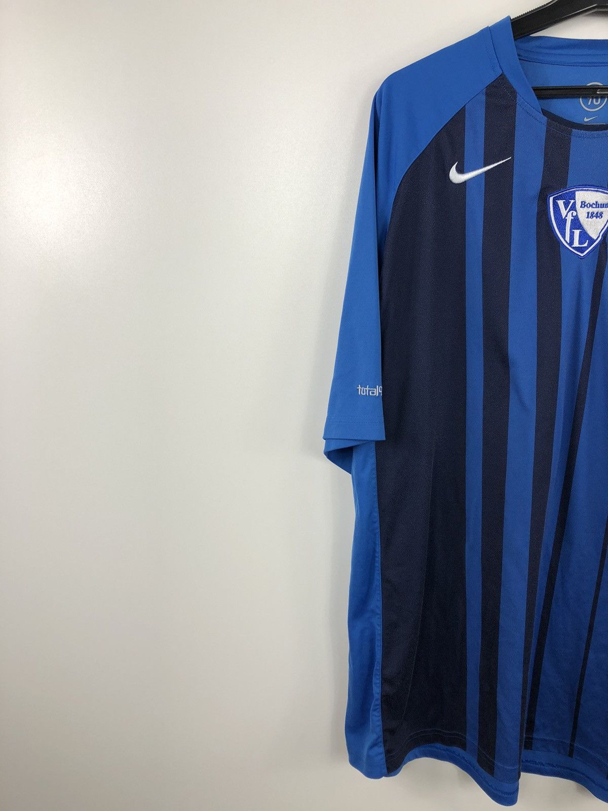Nike Vintage Nike Bochum Training 2000x Jersey Blue Size XXL Size US XXL / EU 58 / 5 - 5 Thumbnail