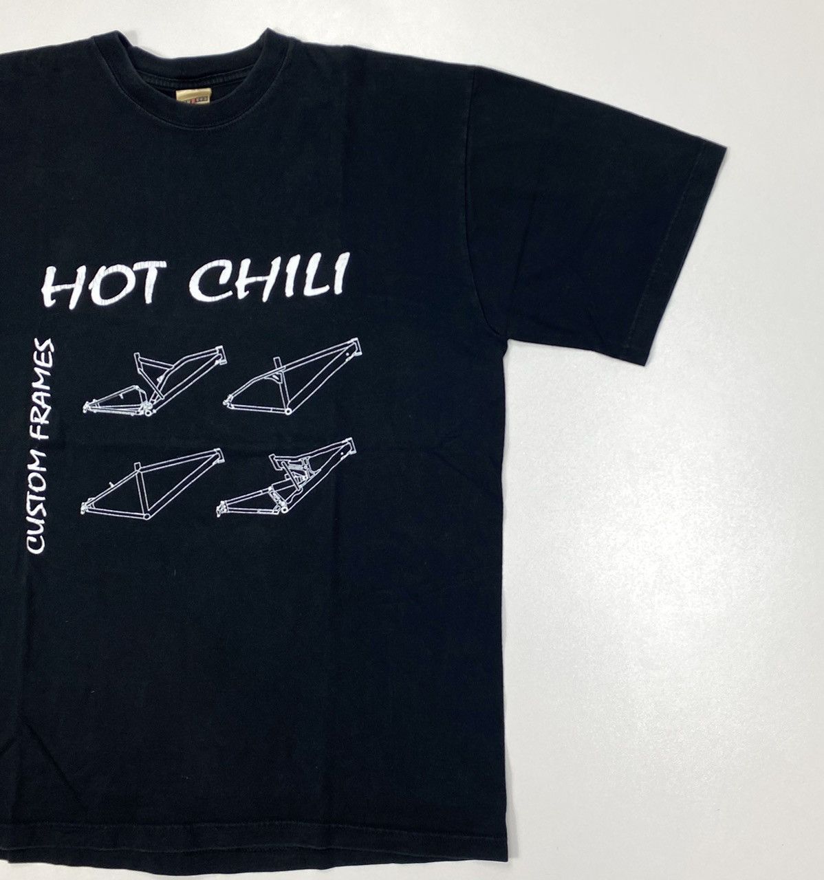 Band Tees Vintage Red Hot Chili Peppers Black T Shirt Size XL Size US XL / EU 56 / 4 - 4 Thumbnail
