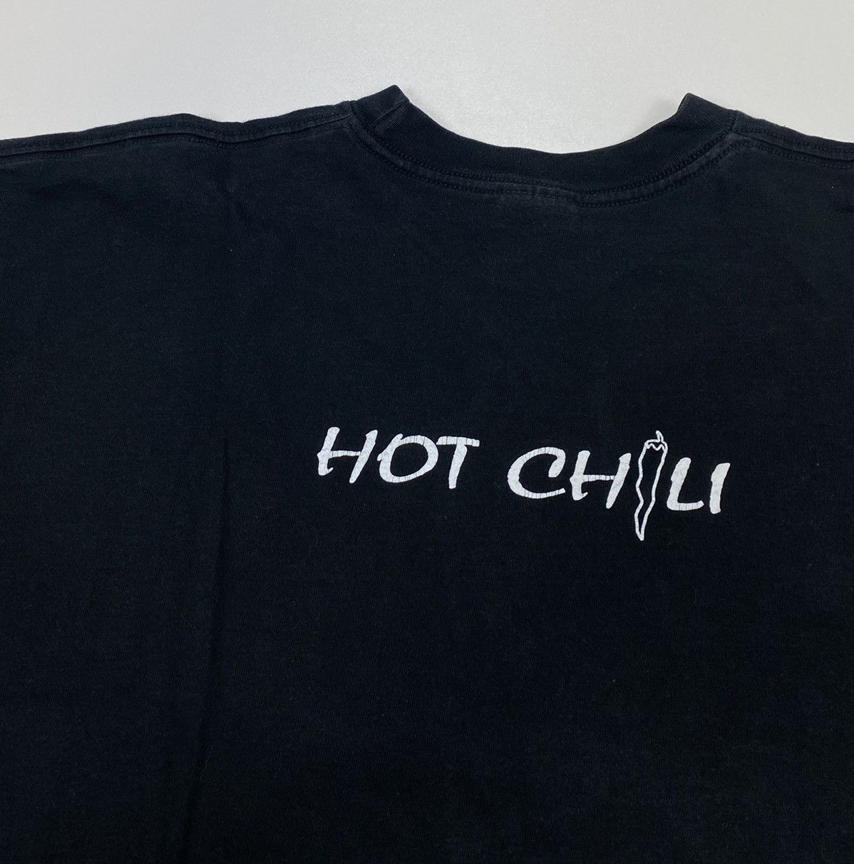 Band Tees Vintage Red Hot Chili Peppers Black T Shirt Size XL Size US XL / EU 56 / 4 - 6 Thumbnail