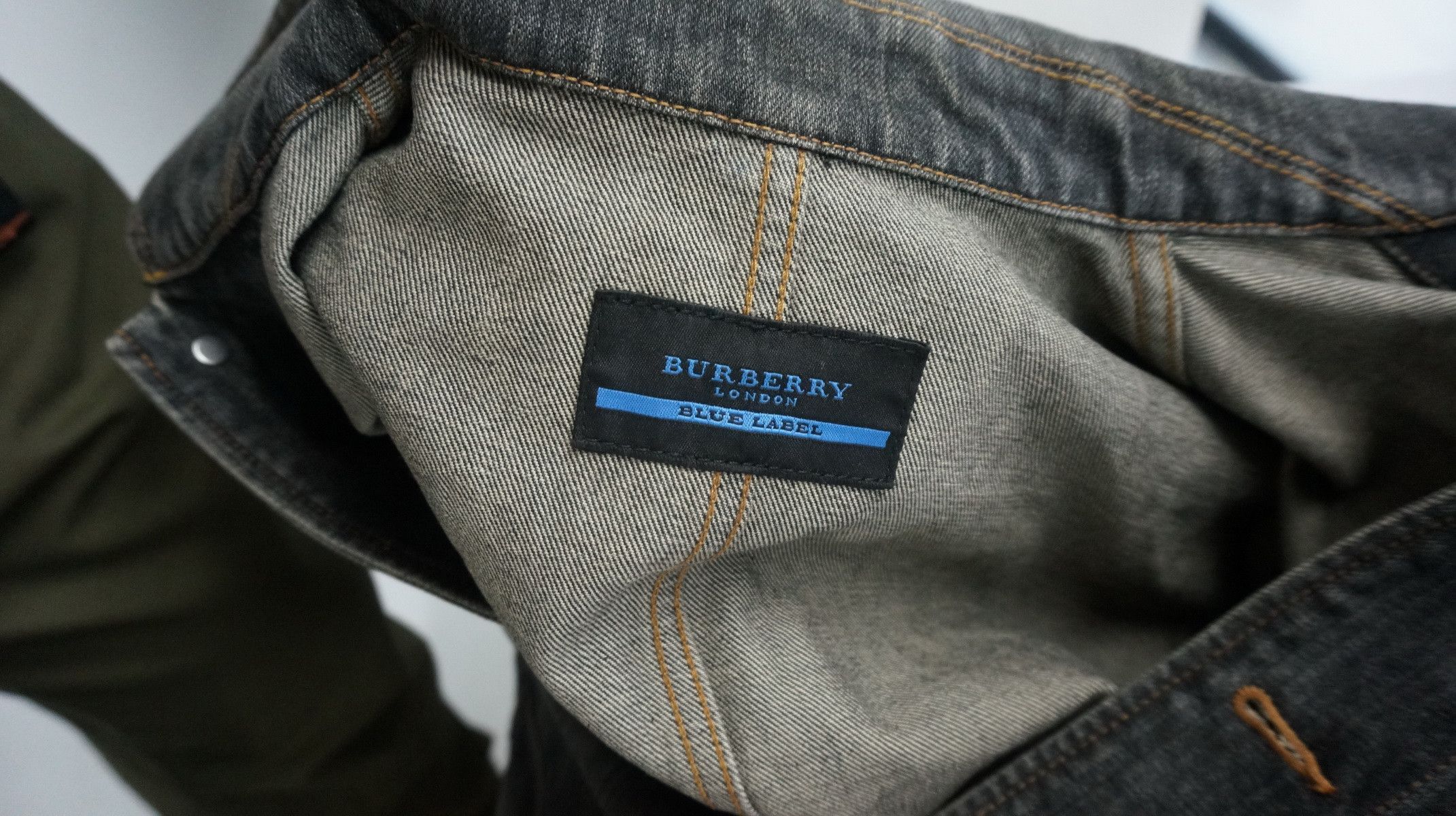 Burberry Rare Vintage BURBERRY BLUE LABEL Denim Worn Jacket Size US M / EU 48-50 / 2 - 20 Thumbnail