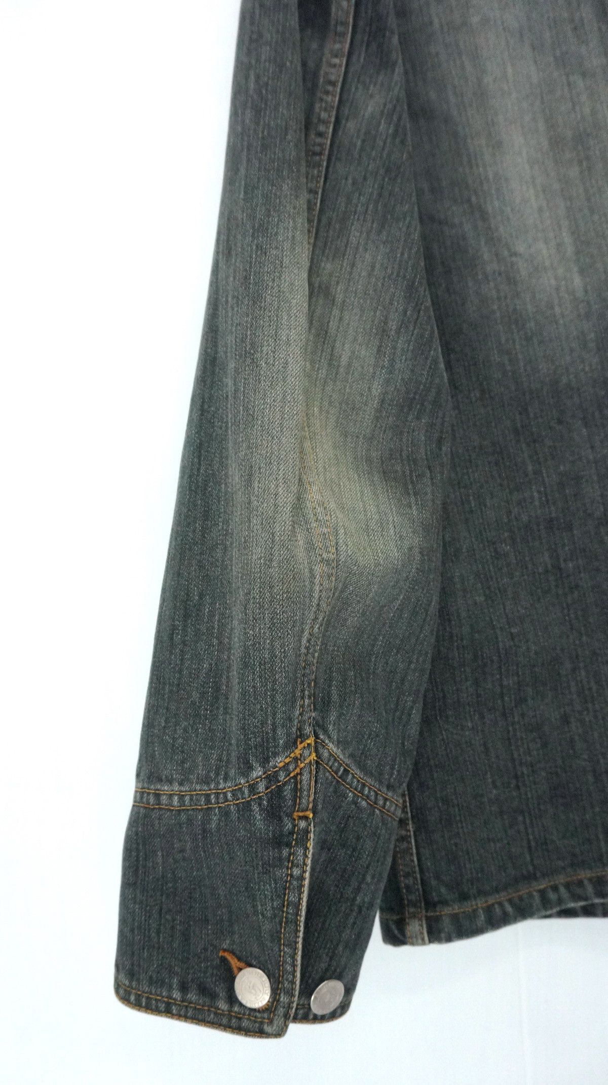 Burberry Rare Vintage BURBERRY BLUE LABEL Denim Worn Jacket Size US M / EU 48-50 / 2 - 14 Thumbnail