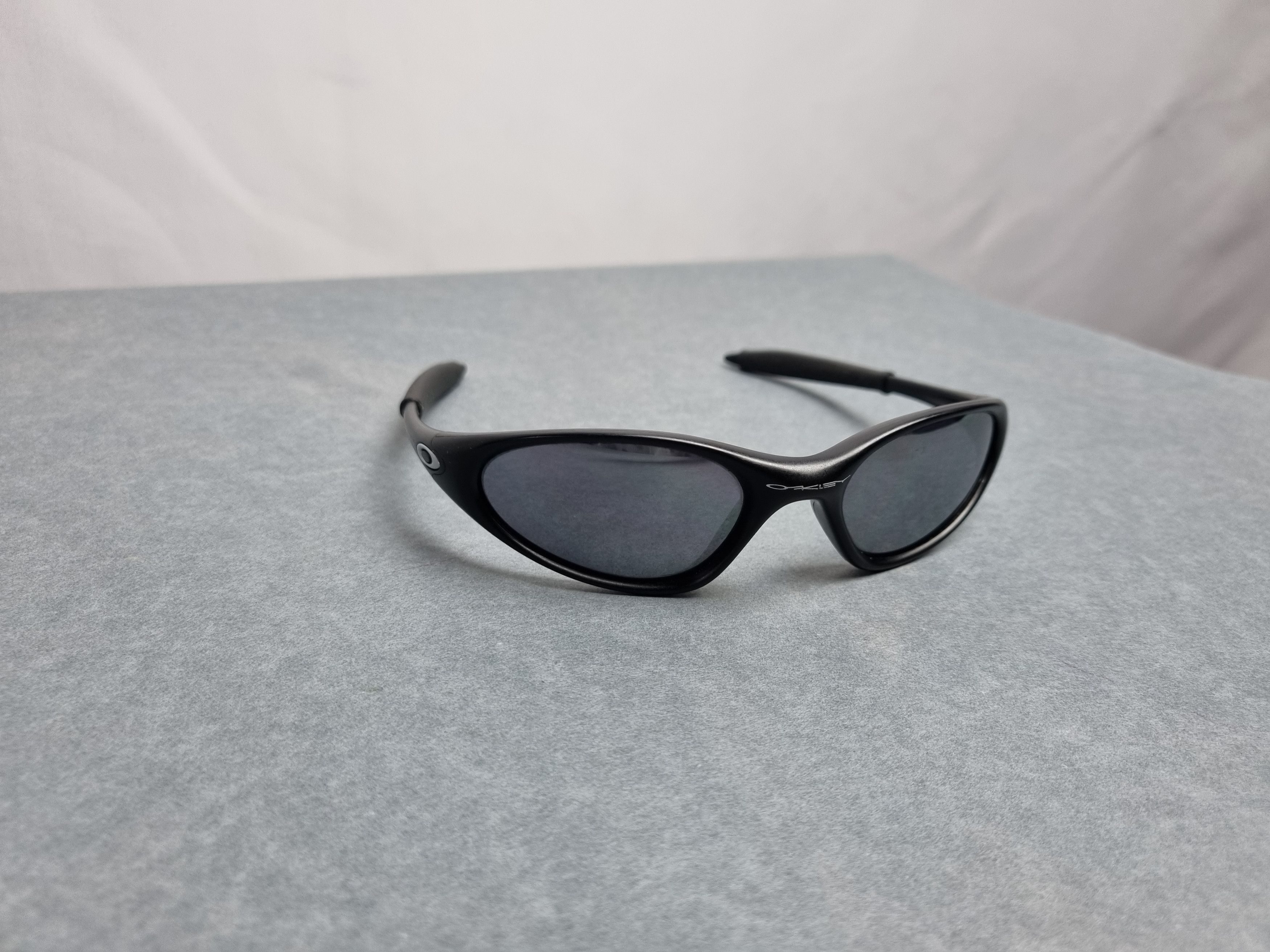 Oakley Iconic Oakley Black Sunglasses Size ONE SIZE - 16 Thumbnail