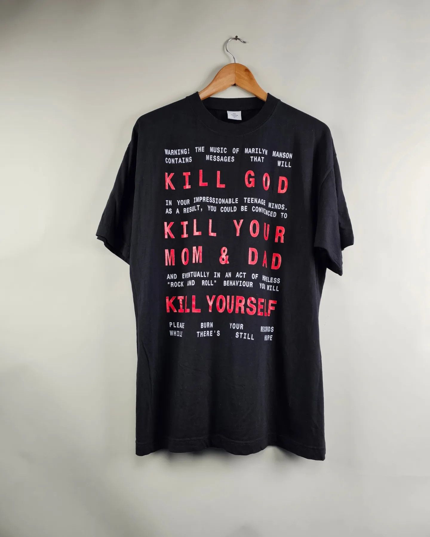 Band Tees × Marilyn Manson × Vintage 90s Marilyn Manson Kill God Kill your mom & dad Vintage Size US XL / EU 56 / 4 - 5 Thumbnail