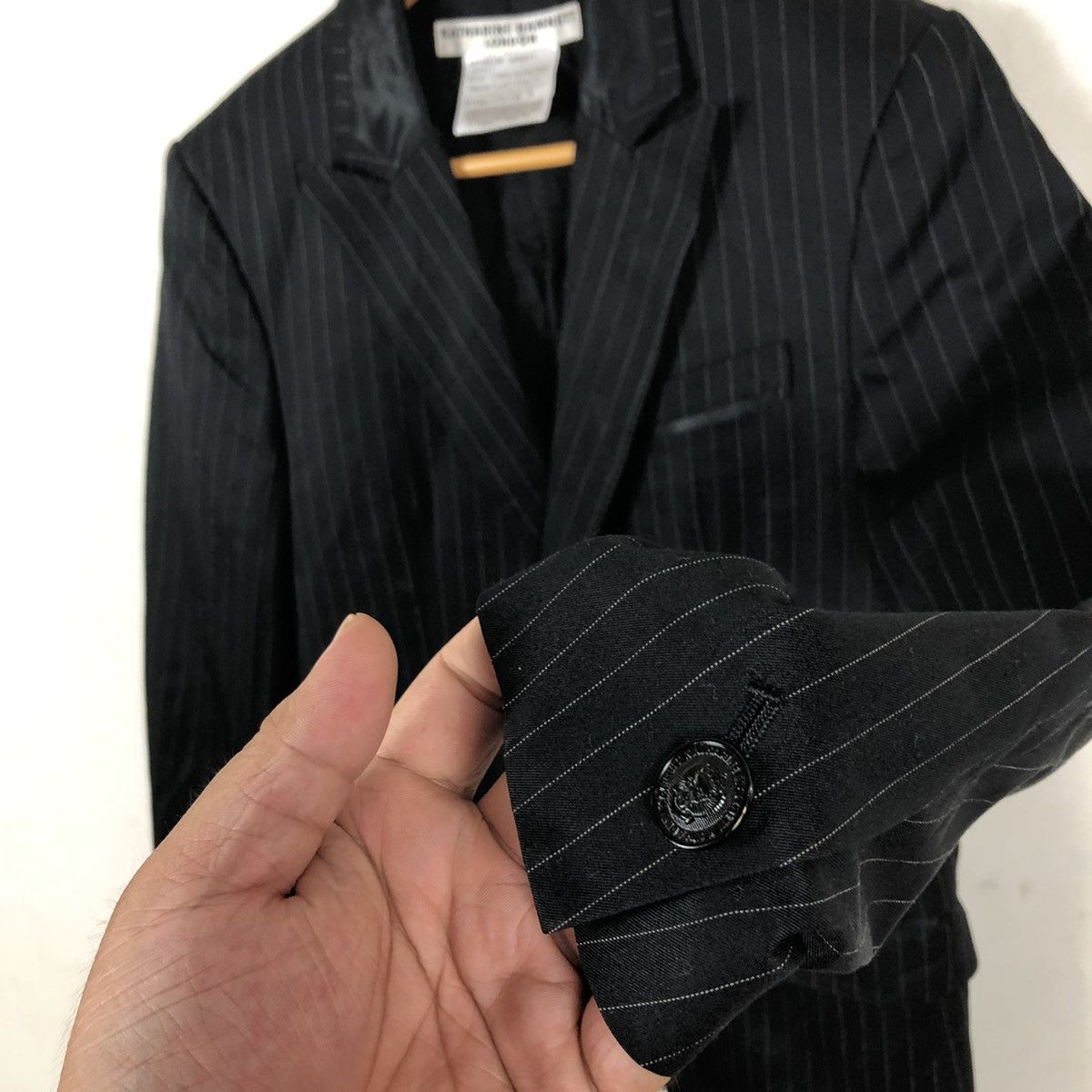 Katharine Hamnett London KATHARINE HAMNETT LONDON DOWN STRIPE CASUAL COAT Size US S / EU 44-46 / 1 - 5 Thumbnail
