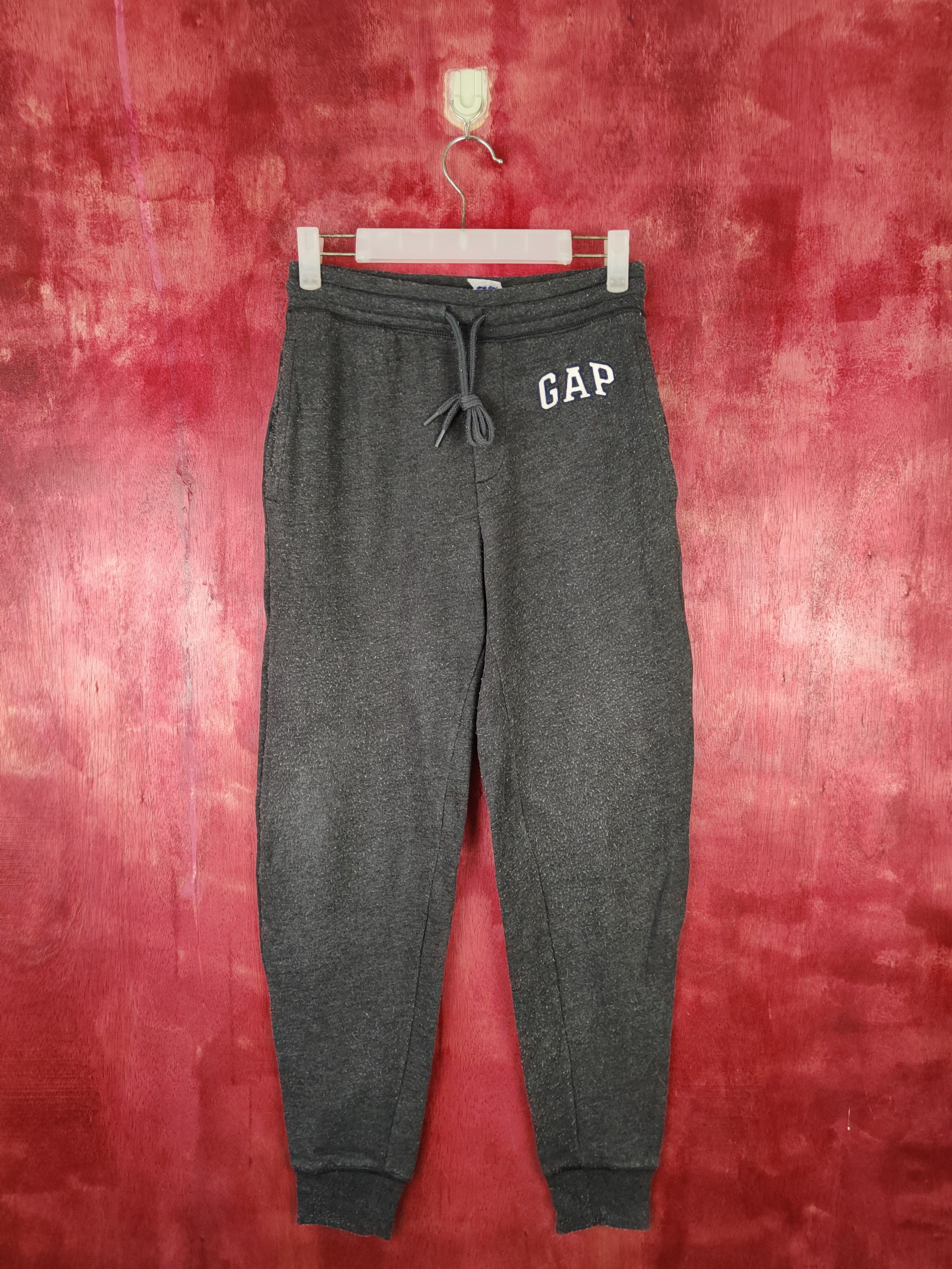 image of Gap Black Multi Pocket Jogger Sweatpants S542, Women's (Size 26)