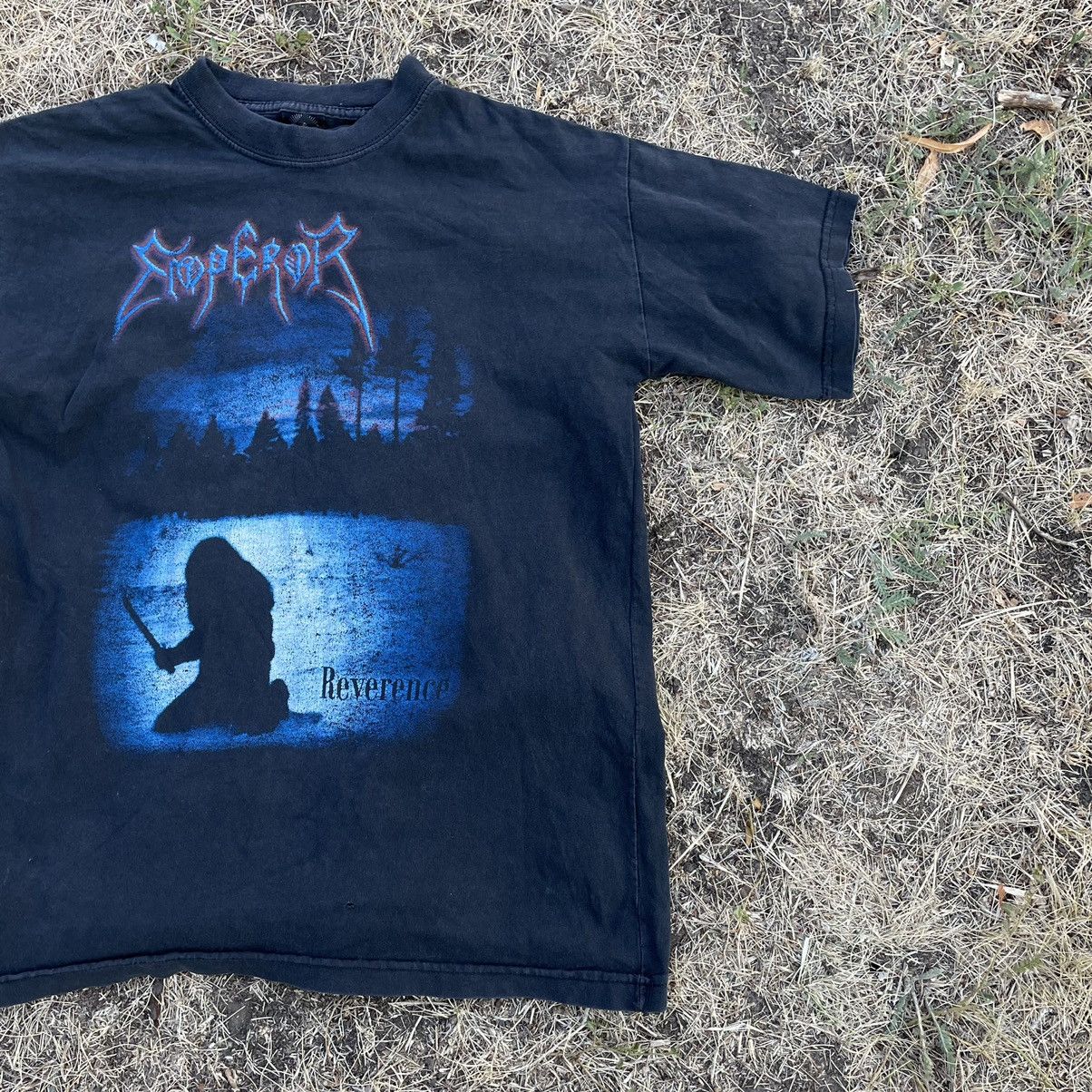 Vintage Vintage 90s Graphic Tee Sun Faded Band Tee Grunge Cropped S Size US S / EU 44-46 / 1 - 3 Thumbnail