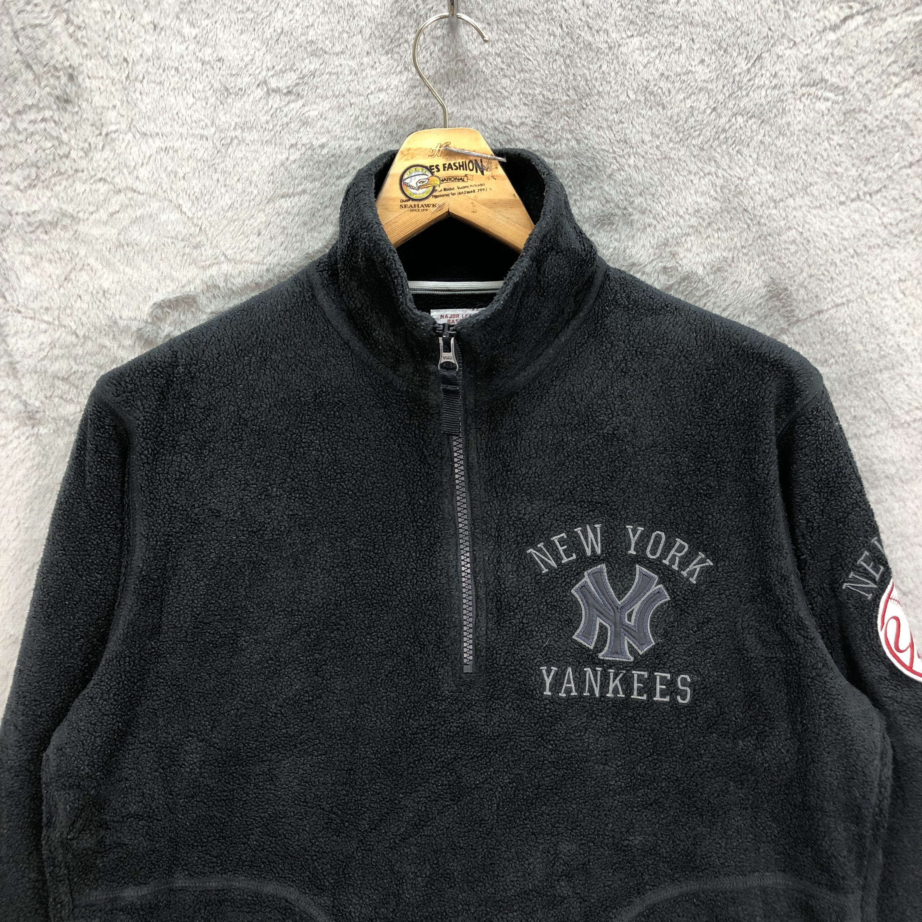 MLB MLB NEW YORK YANKEES FLEECE SHERPA SWEATSHIRTS #5071-23 Size US L / EU 52-54 / 3 - 2 Thumbnail