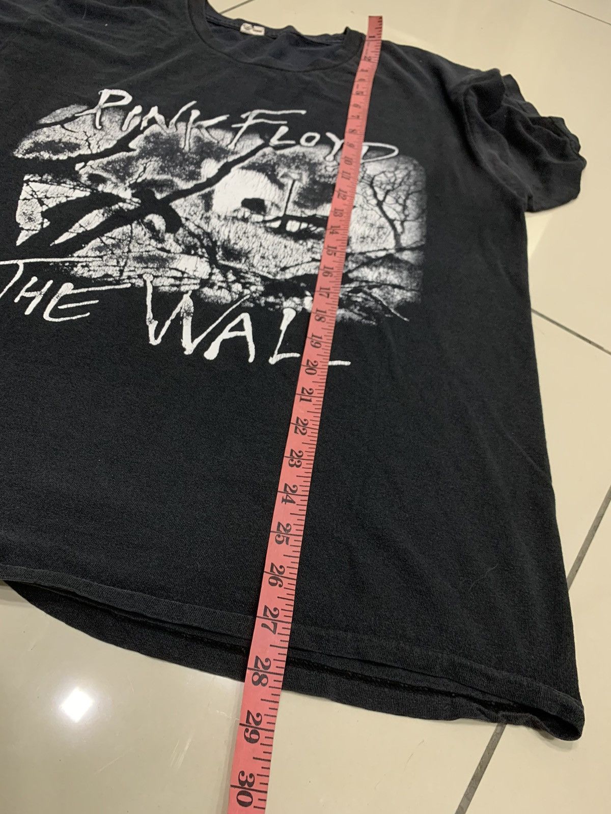 Band Tees Y2K PINK FLOYD THE WALL SHIRT Size US L / EU 52-54 / 3 - 3 Thumbnail