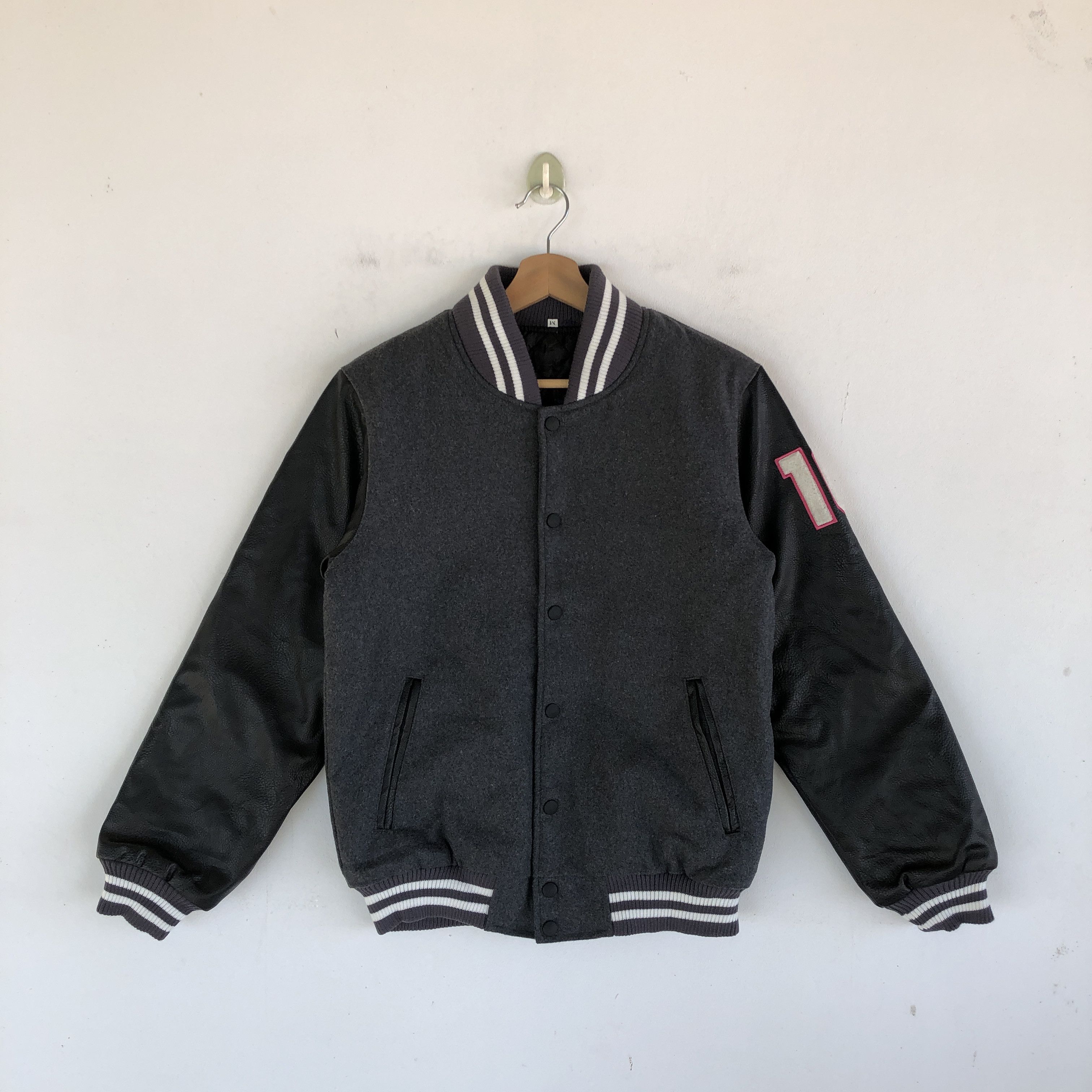Japanese Brand × Vintage Hanhojeon Varsity Jacket Letterman Leather Wool Jacket Size US S / EU 44-46 / 1 - 2 Thumbnail